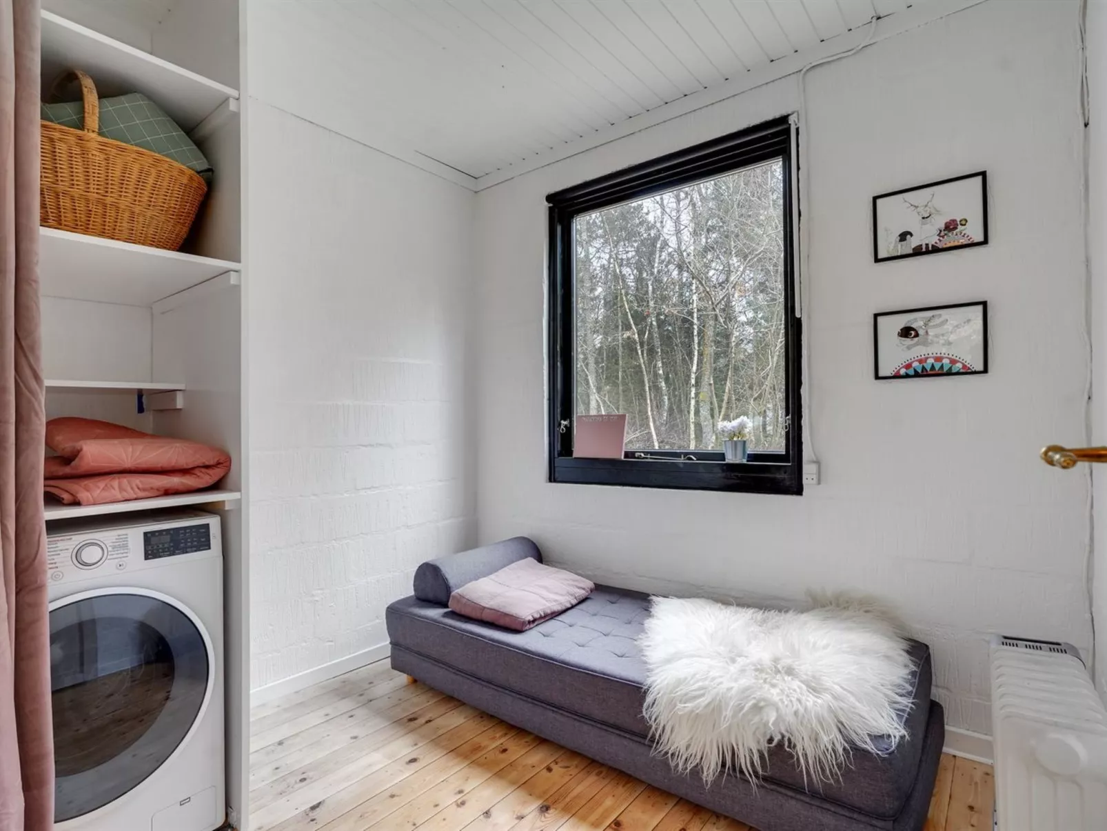 "Olaf" - 1.4km from the sea-Inside
