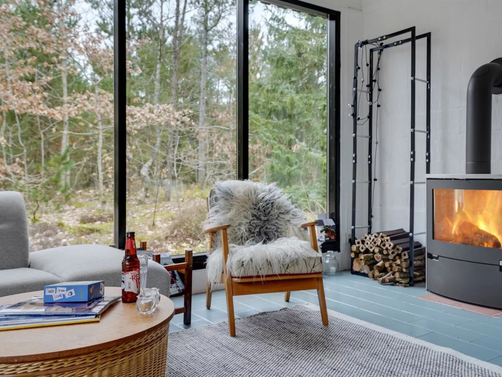 "Olaf" - 1.4km from the sea-Inside