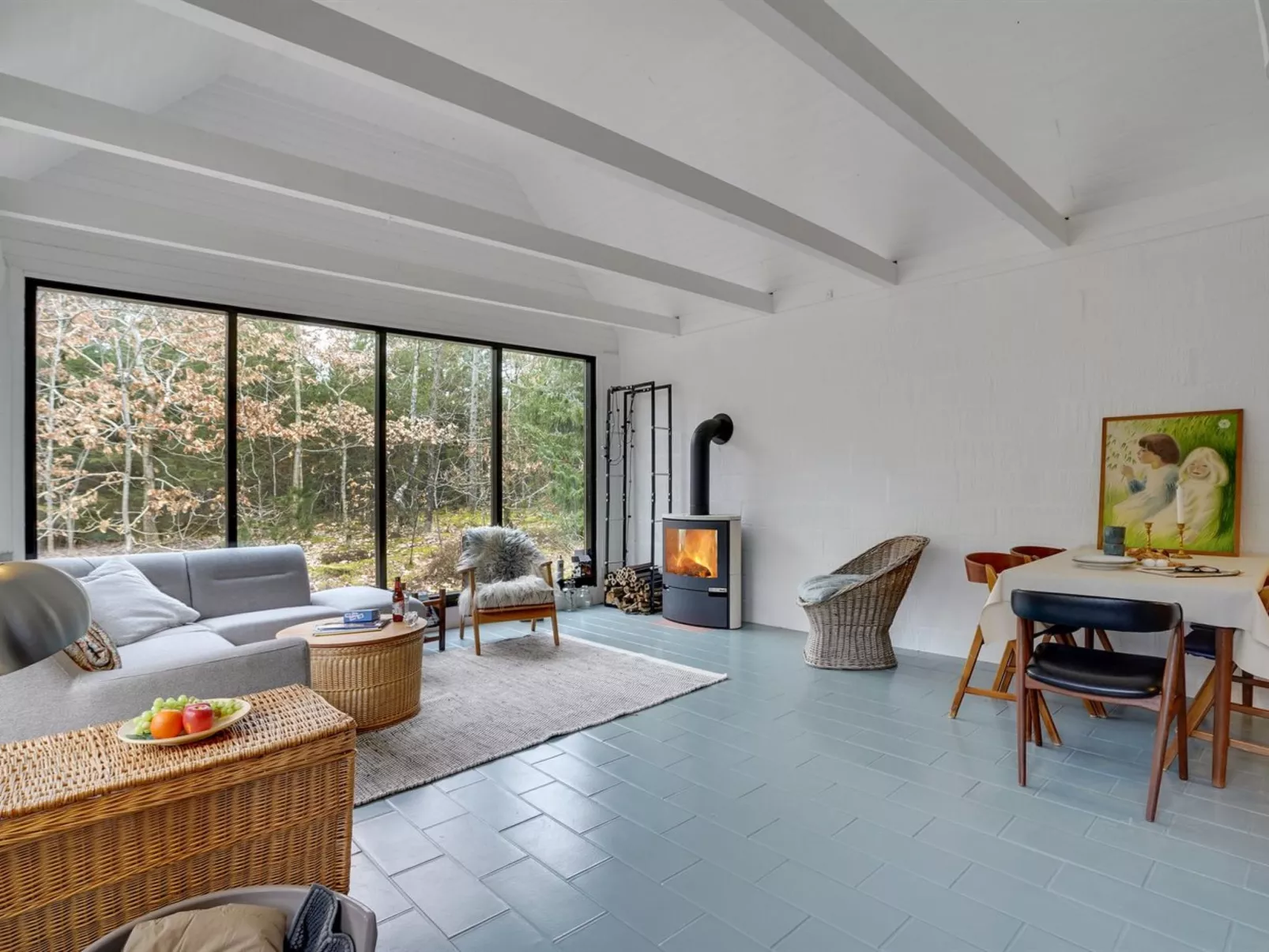 "Olaf" - 1.4km from the sea-Inside