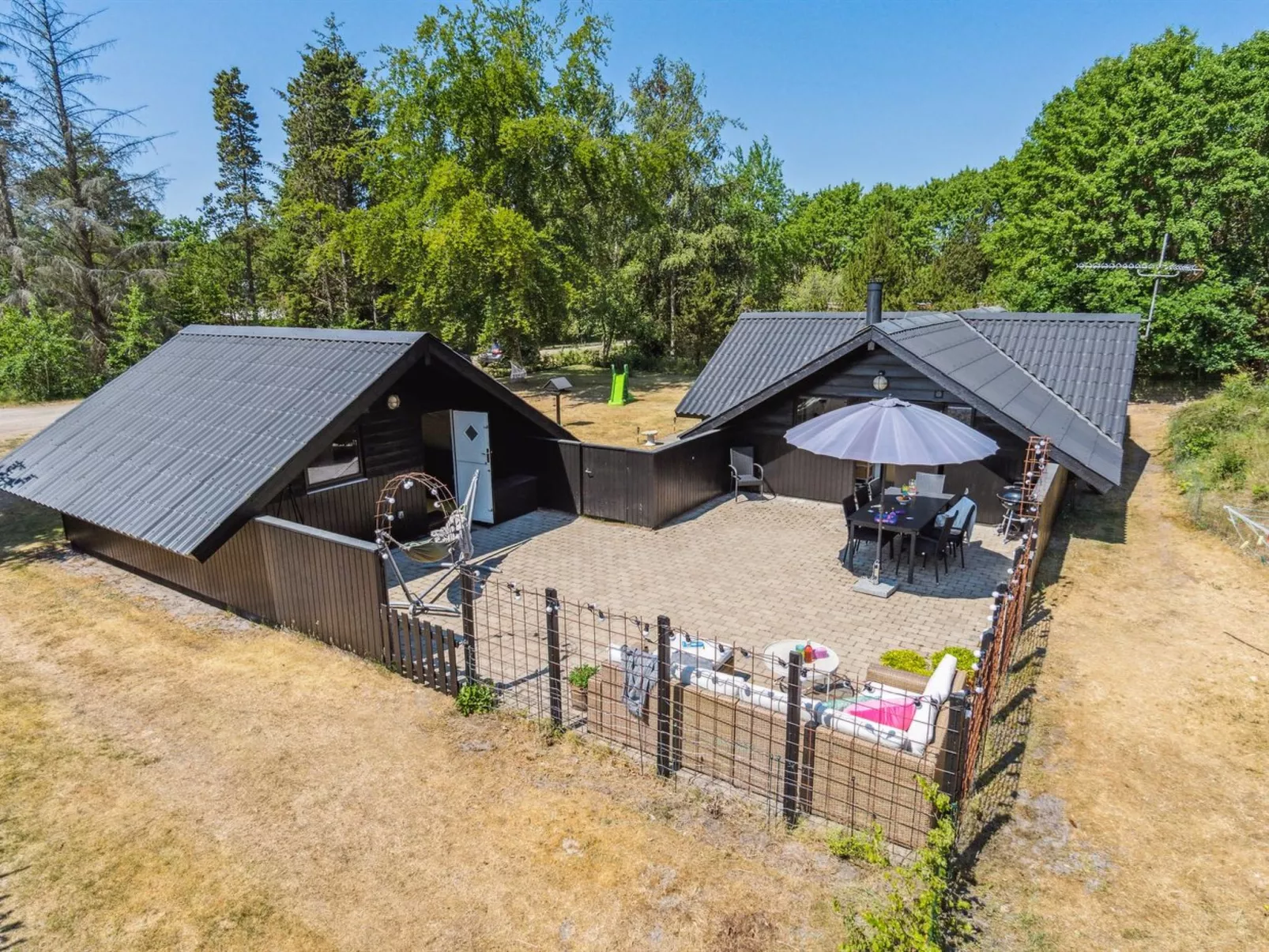 "Jahn" - 1.8km from the sea-Outside