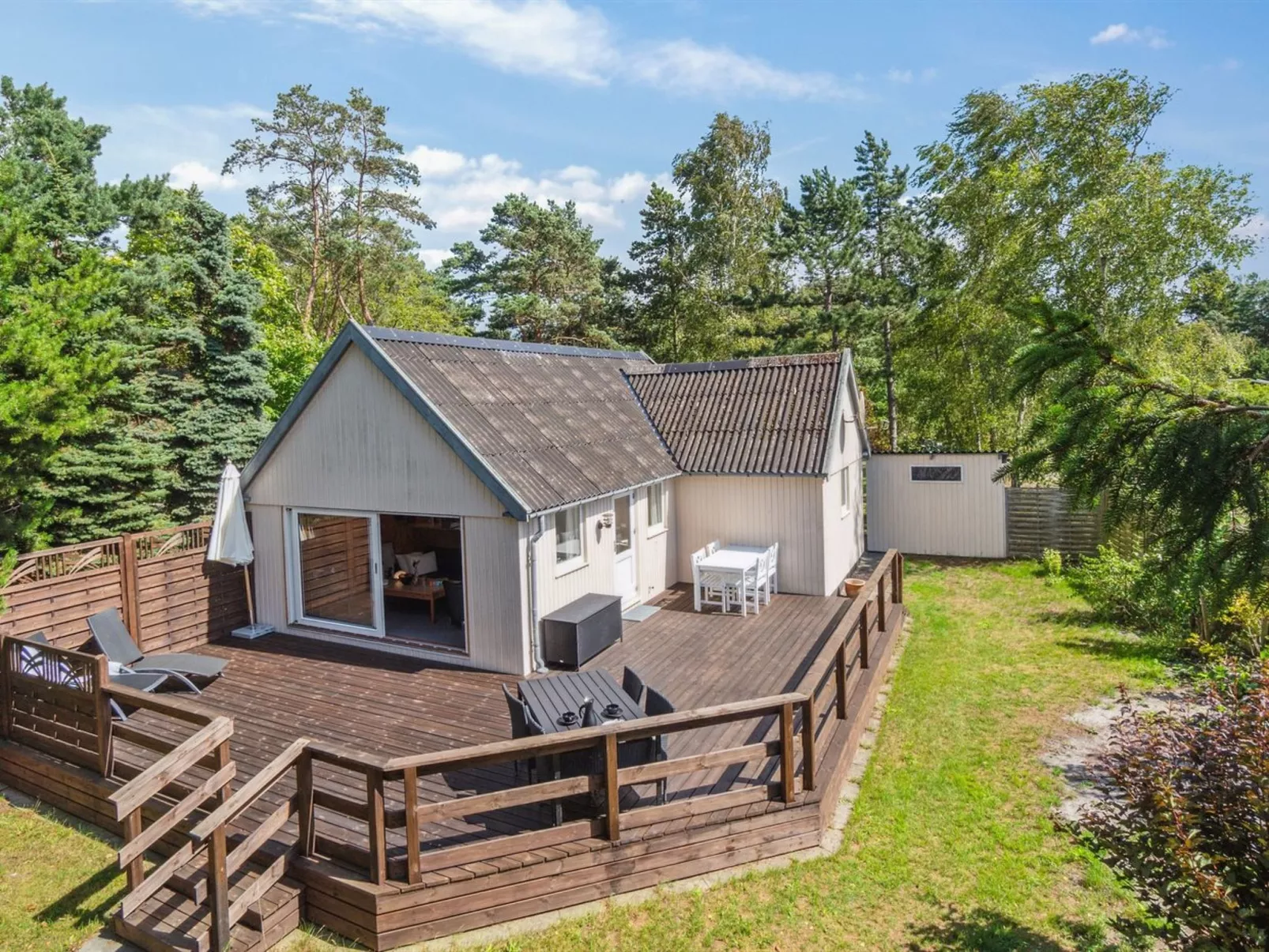 "Hillmari" - 650m from the sea-Outside