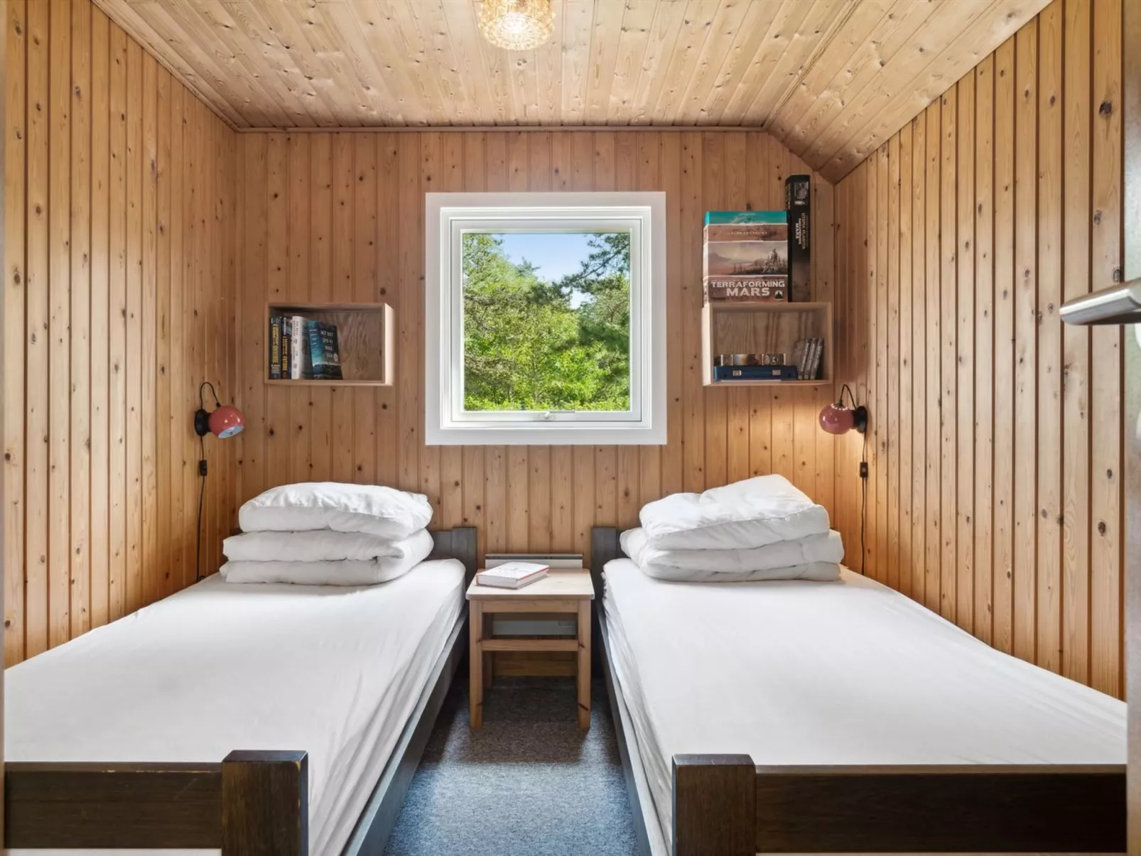 "Hillmari" - 650m from the sea-Inside