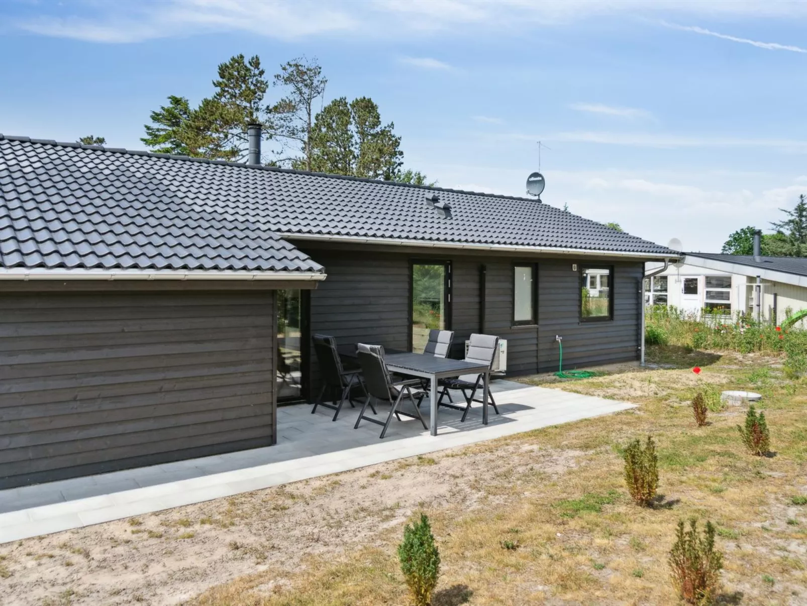 "Jerrit" - 225m from the sea-Outside
