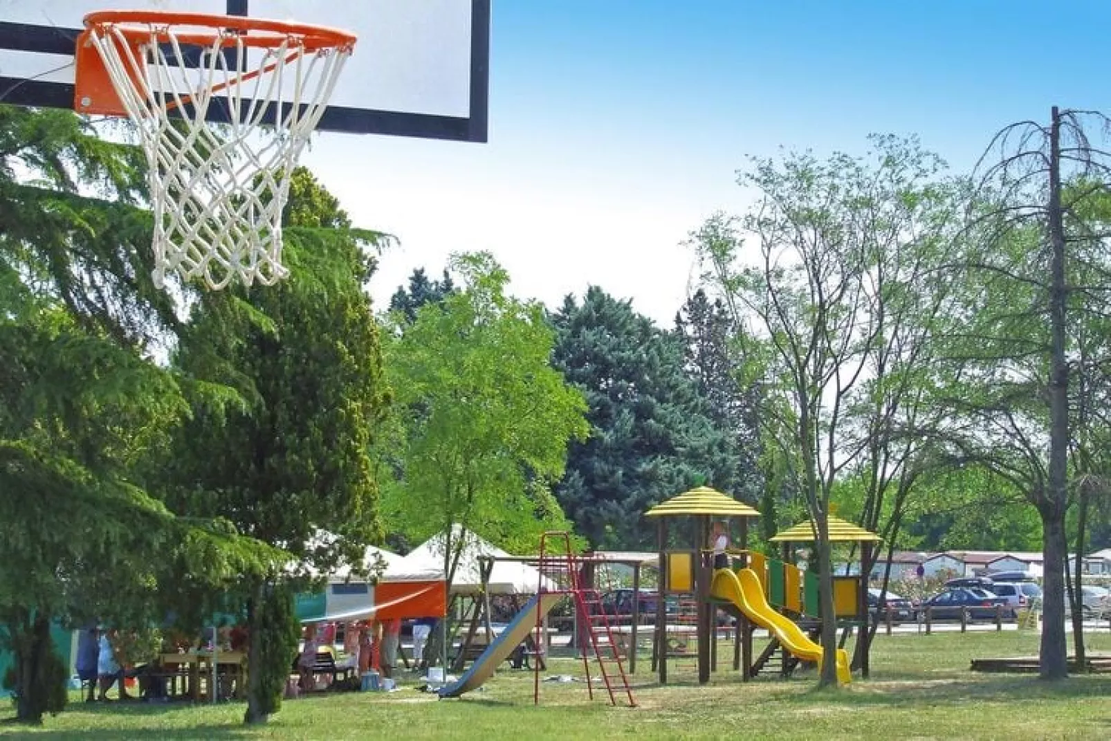 Caravanpark San Benedetto Camping Relais Peschiera / MH 4/5 / Chalet-Gardens summer