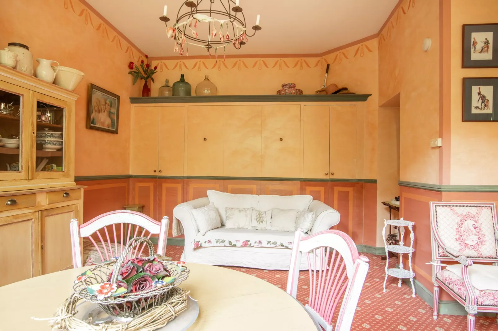 Au château près du Ventoux III-Living room