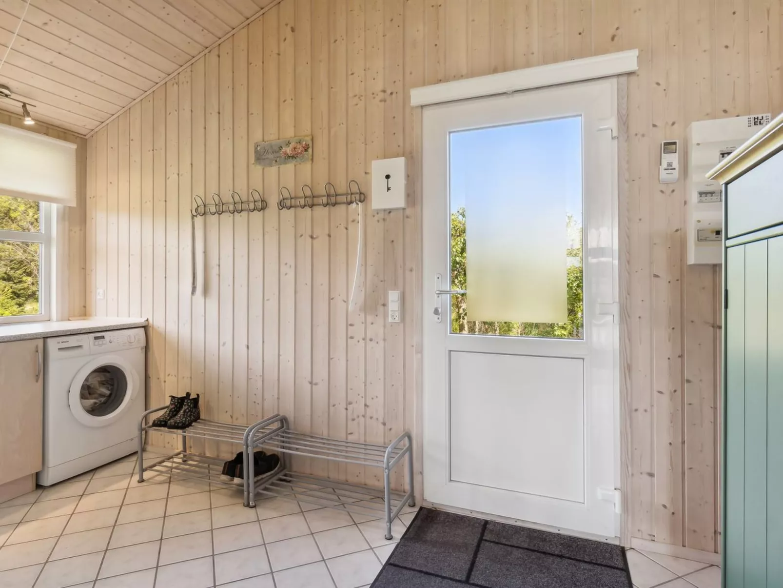 "Blondine" - 1.4km from the sea-Drinnen