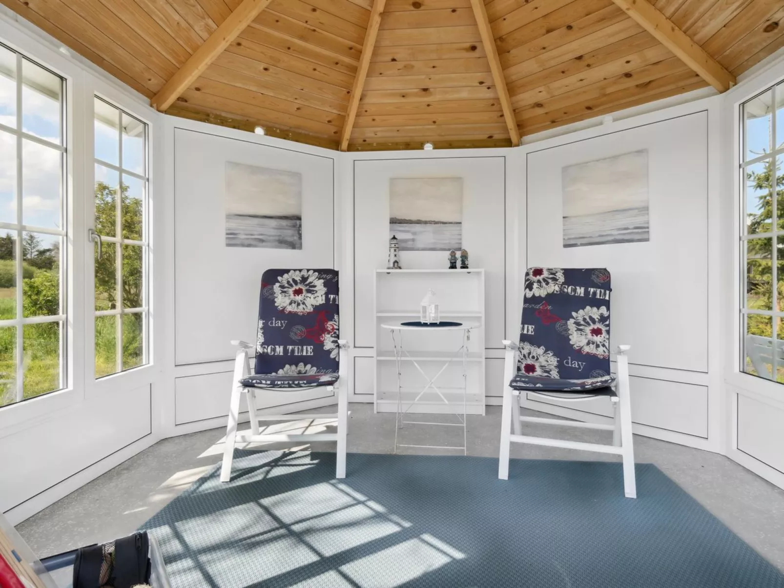 "Blondine" - 1.4km from the sea-Drinnen