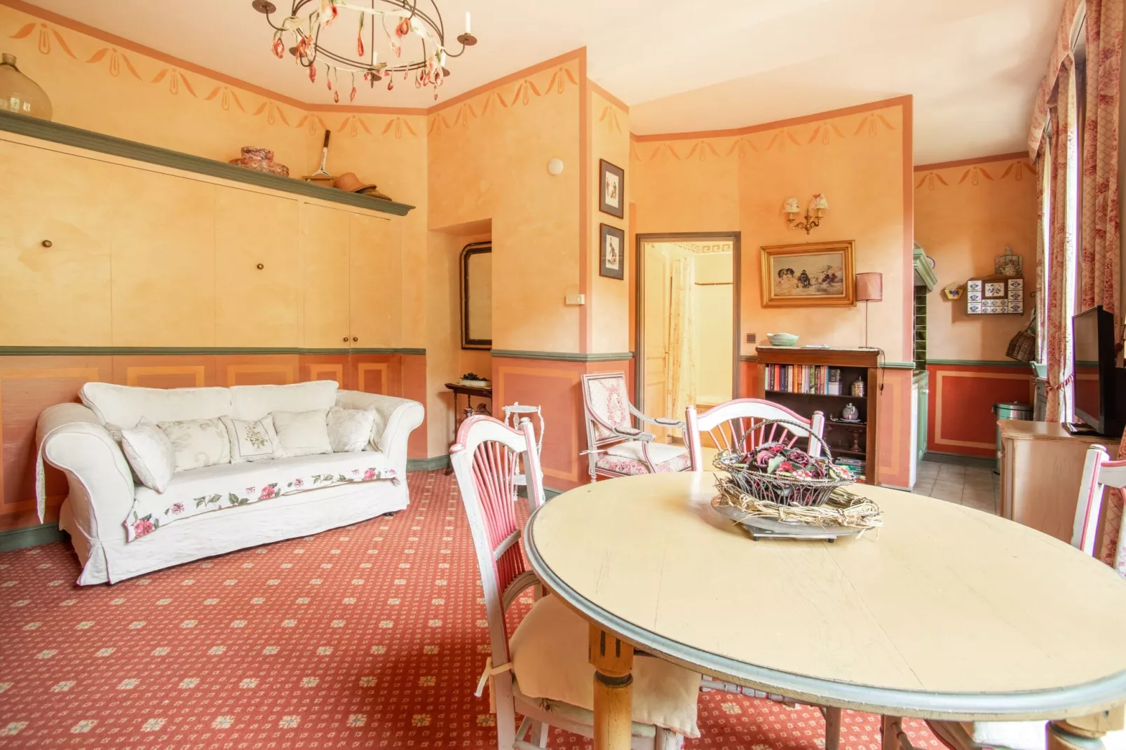 Au château près du Ventoux III-Living room