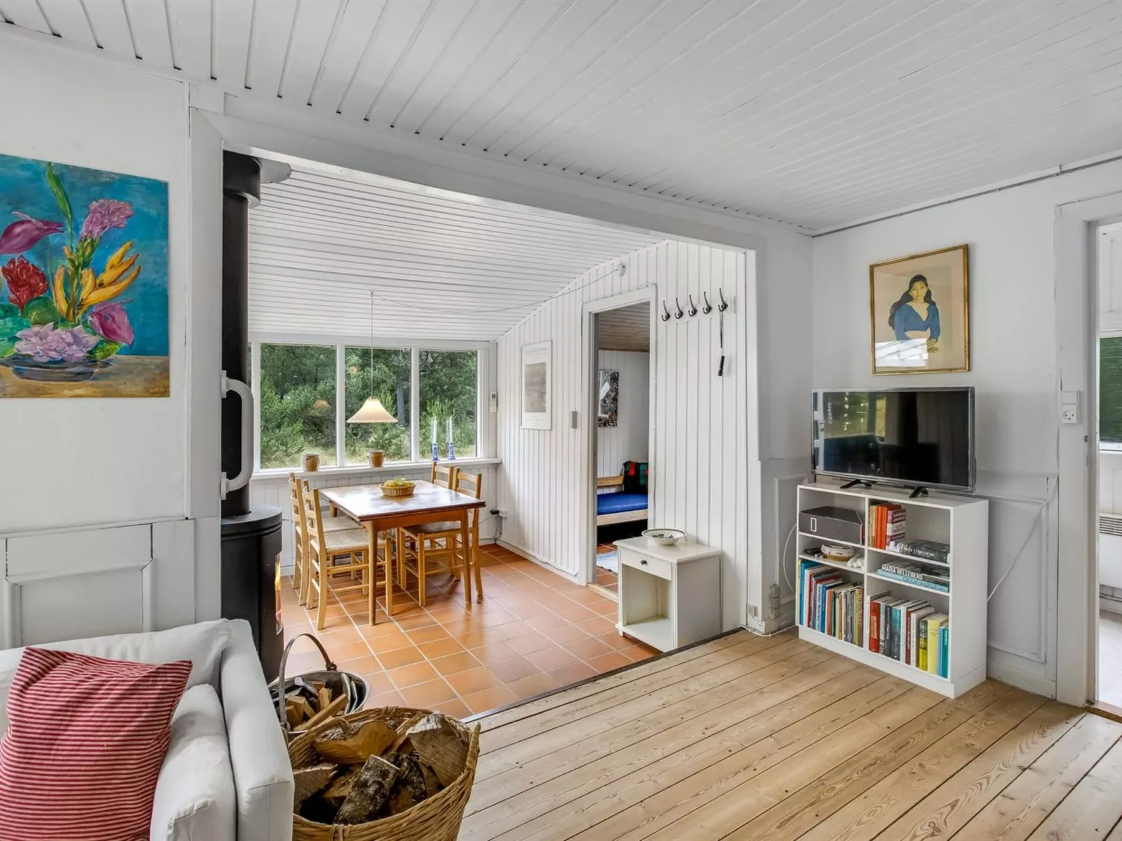 "Gaelle" - 800m from the sea-Inside