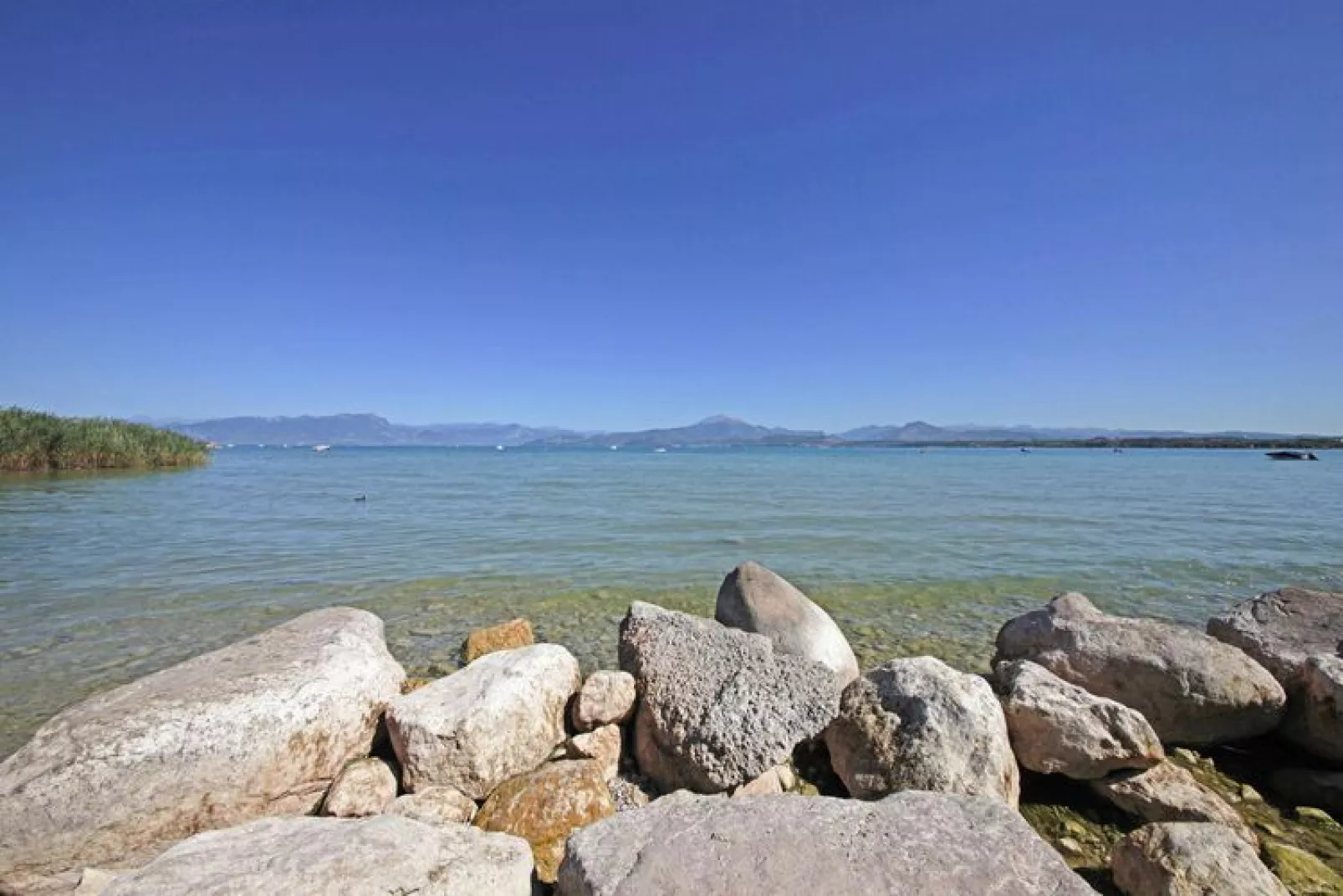 Caravanpark San Benedetto Camping Relais Peschiera / MH 4/5 / Chalet-Water view