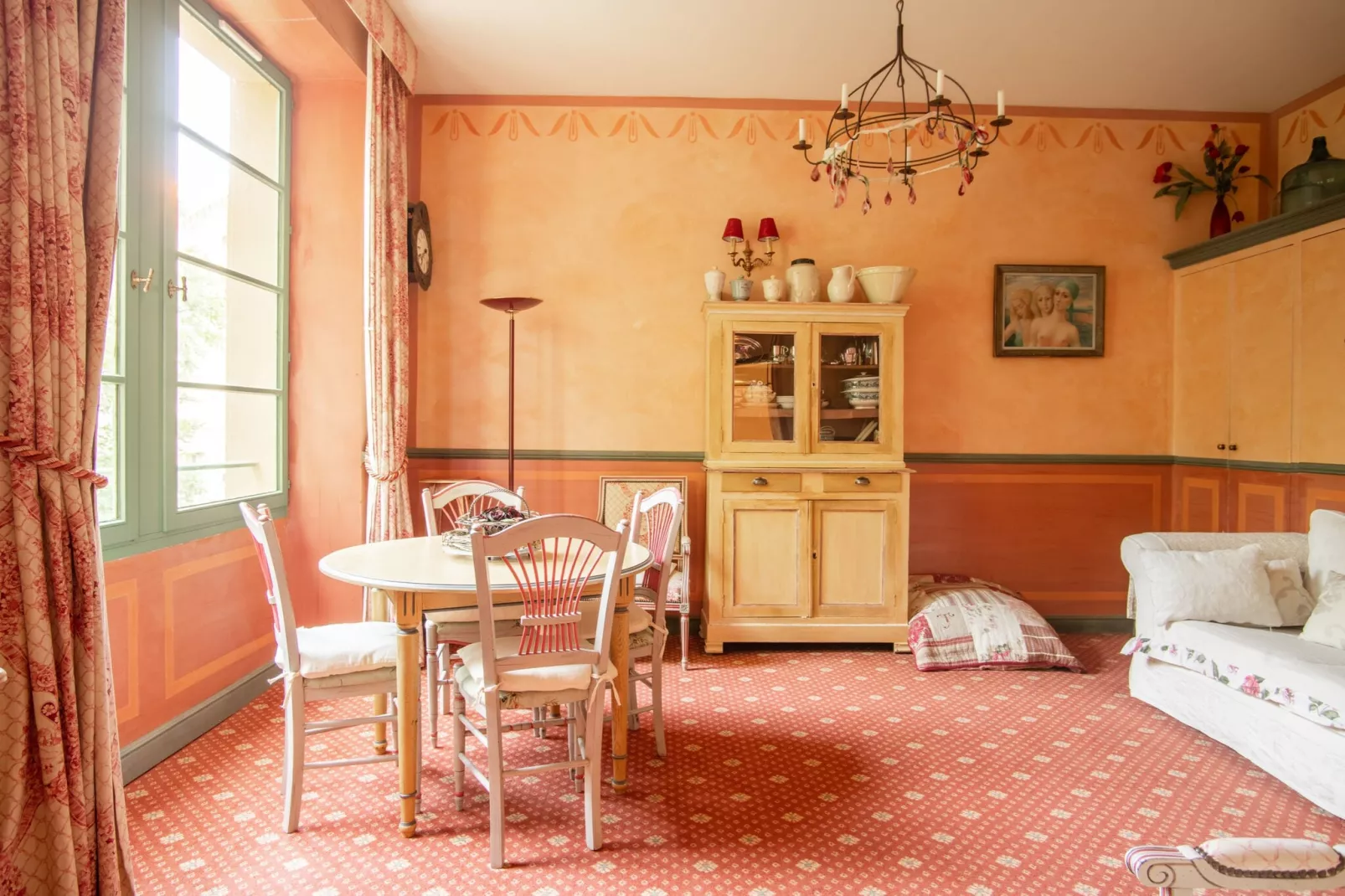 Au château près du Ventoux III-Dining room