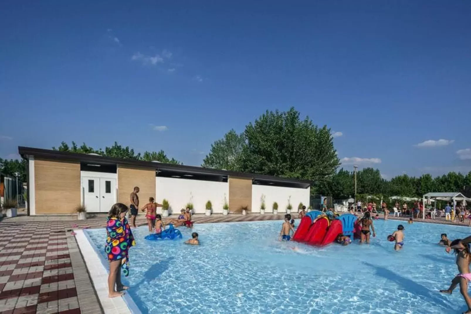 Caravanpark San Benedetto Camping Relais Peschiera / MH 4/5 / Chalet-Pool