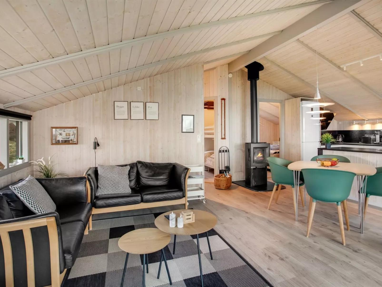 "Holmwith" - 50m from the sea-Inside