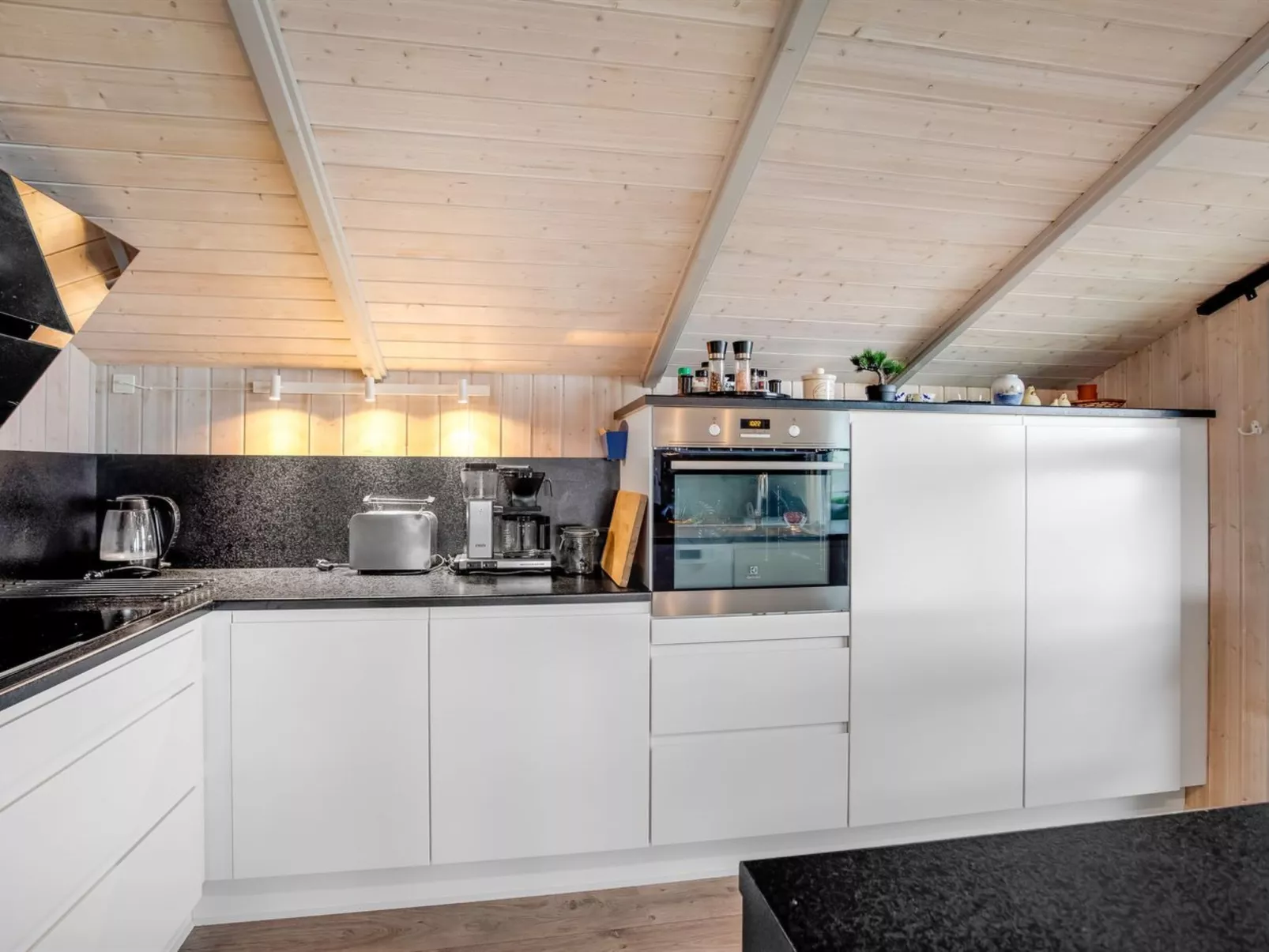 "Holmwith" - 50m from the sea-Inside