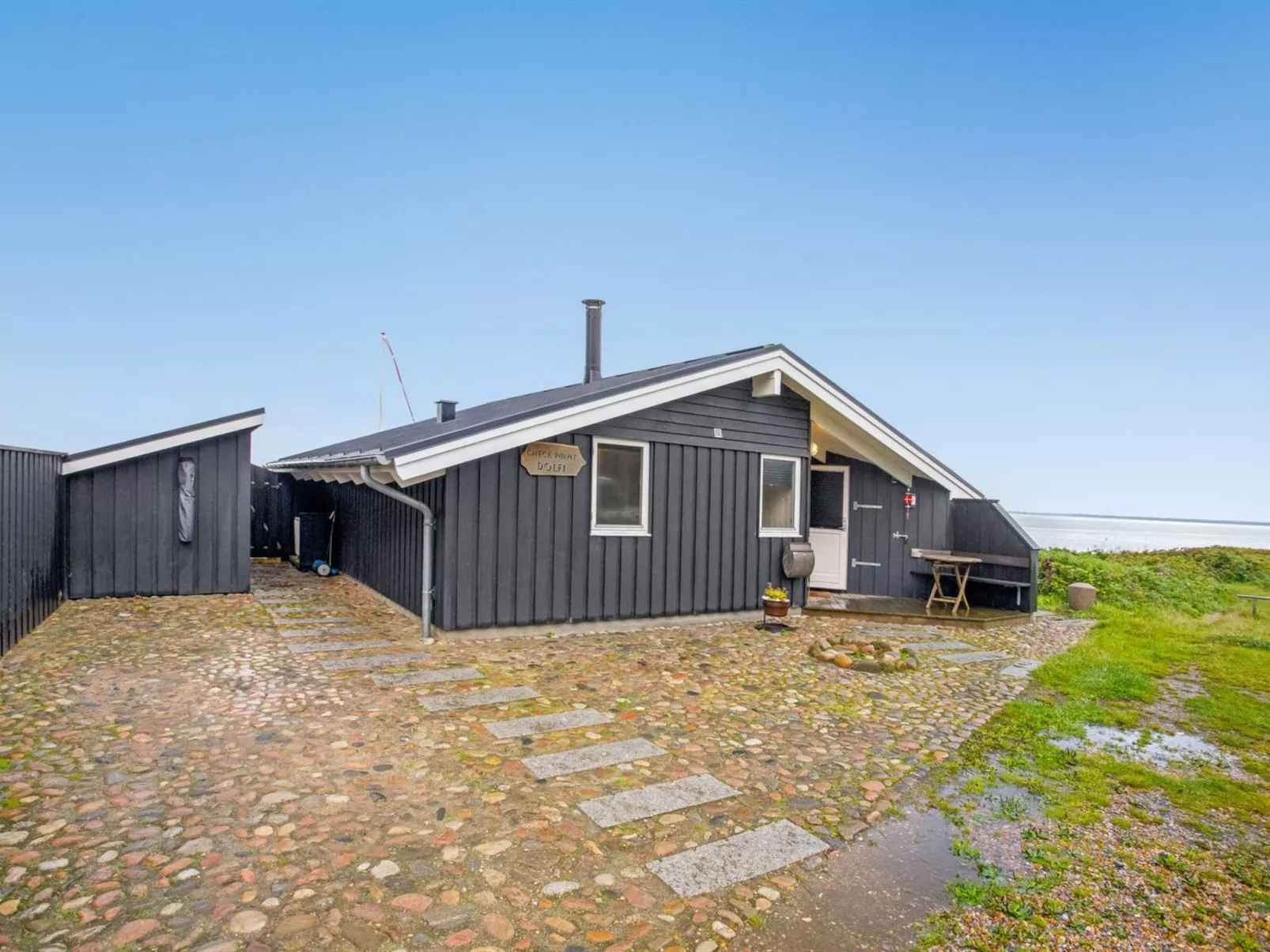 "Holmwith" - 50m from the sea-Outside