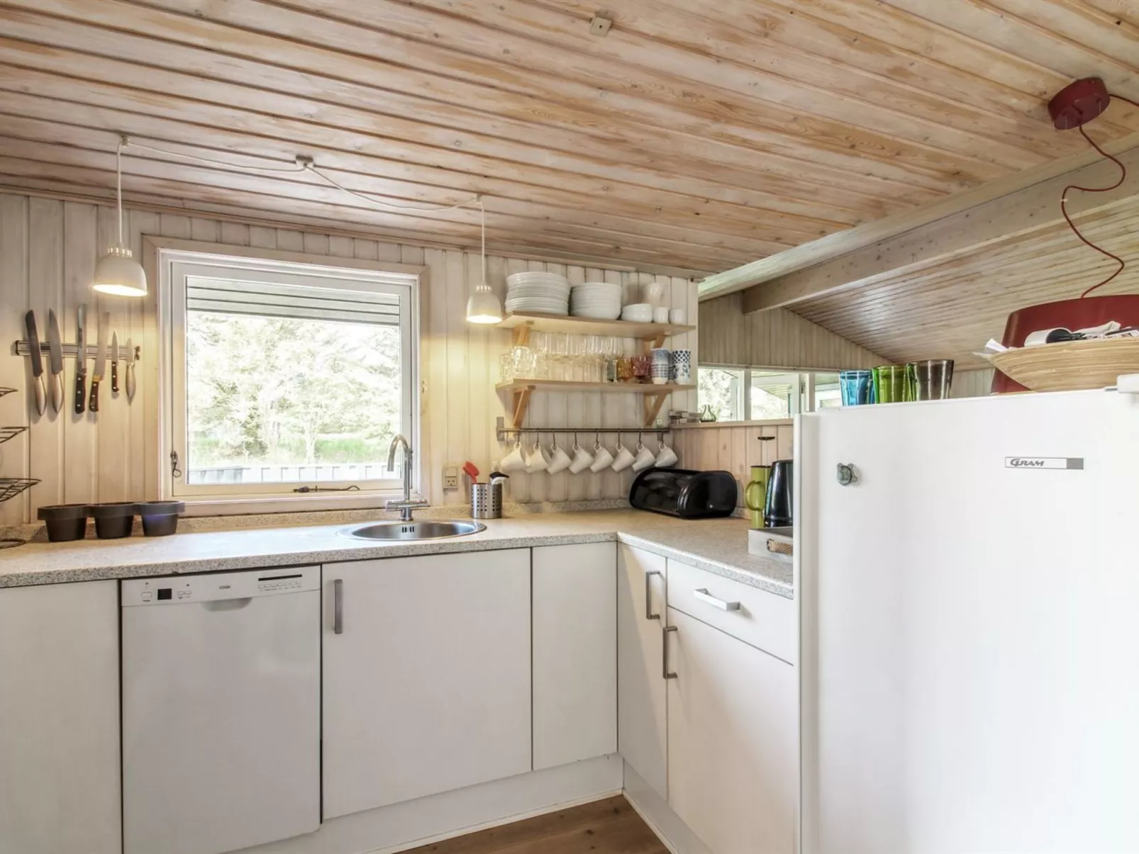 "Apsolon" - 600m from the sea-Inside