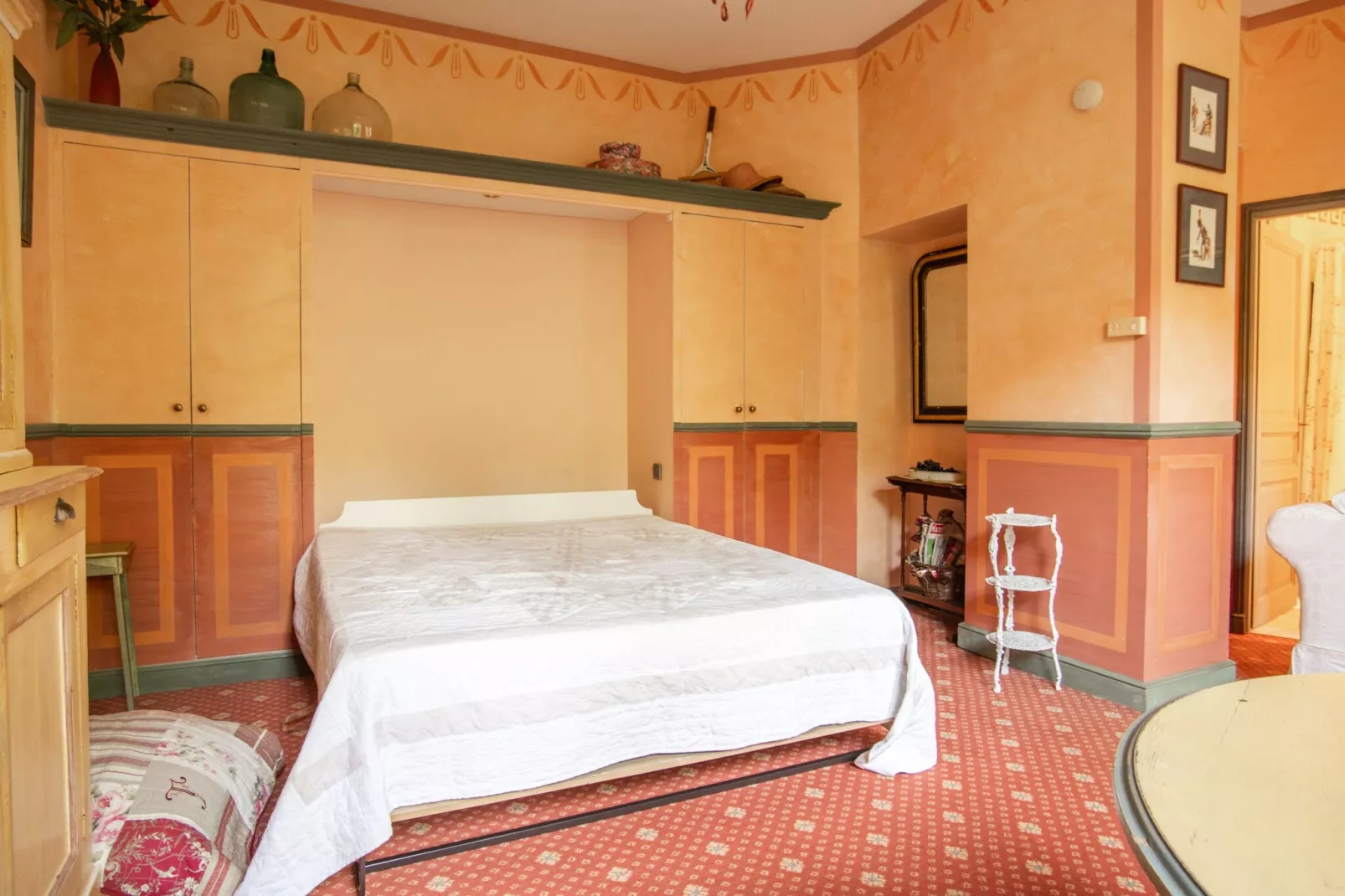 Au château près du Ventoux III-Bedroom