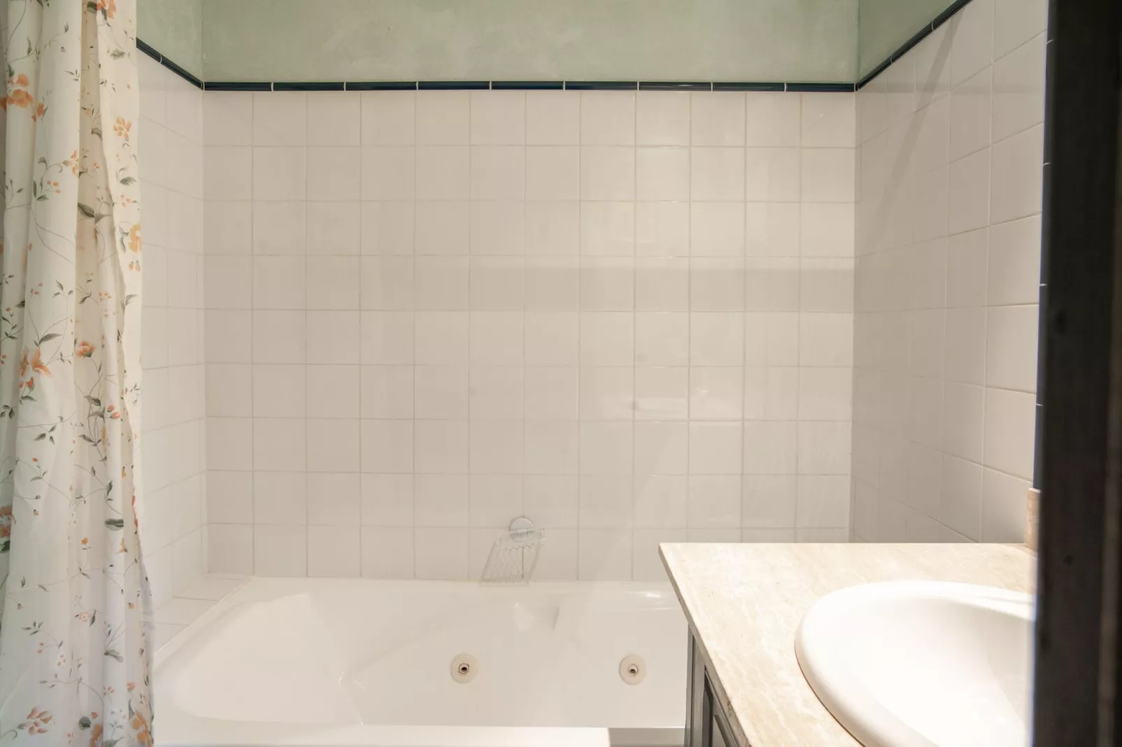 Au château près du Ventoux III-Bathroom