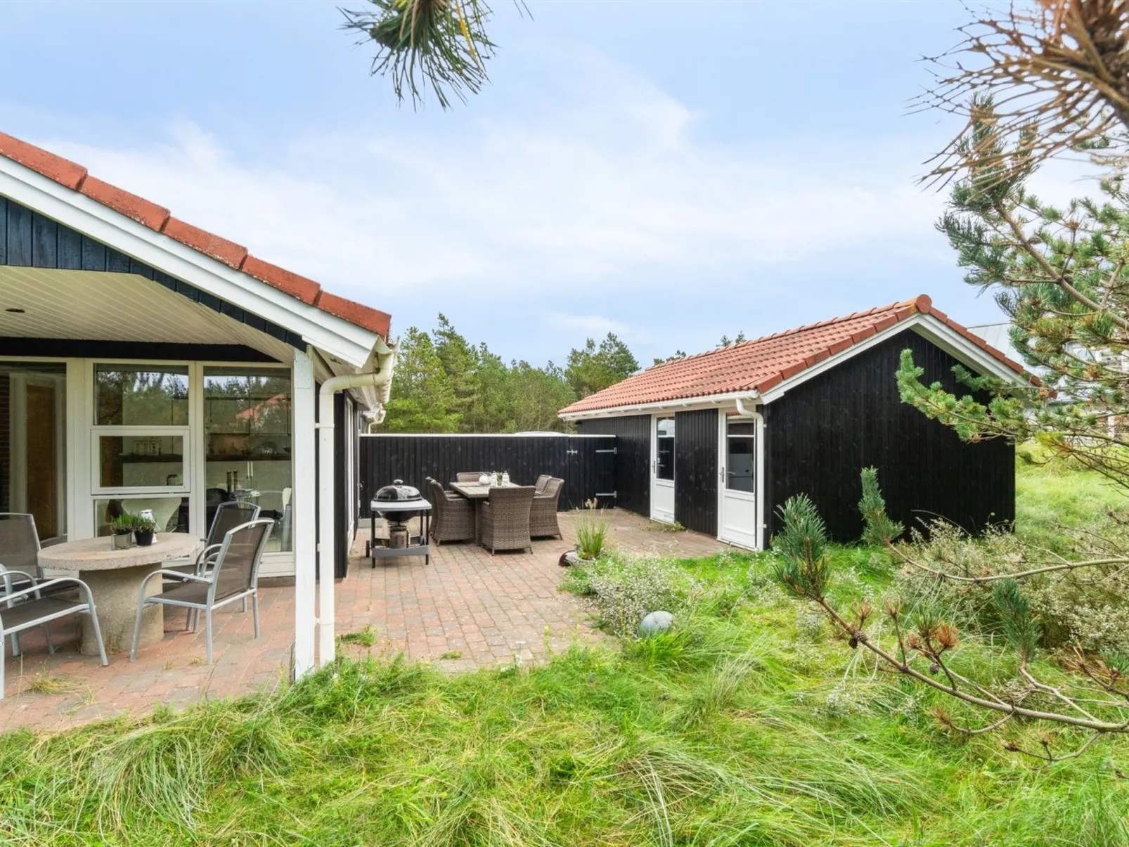 "Henkil" - 700m from the sea-Outside