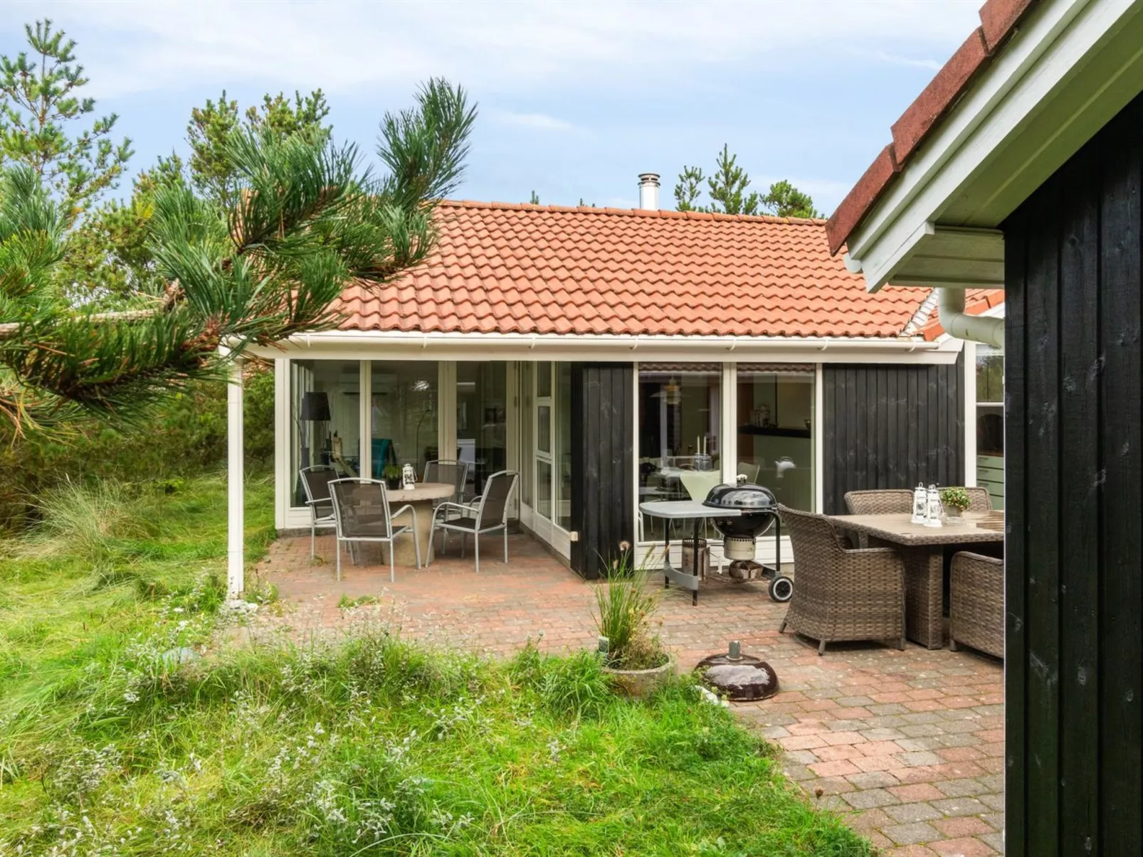 "Henkil" - 700m from the sea-Outside