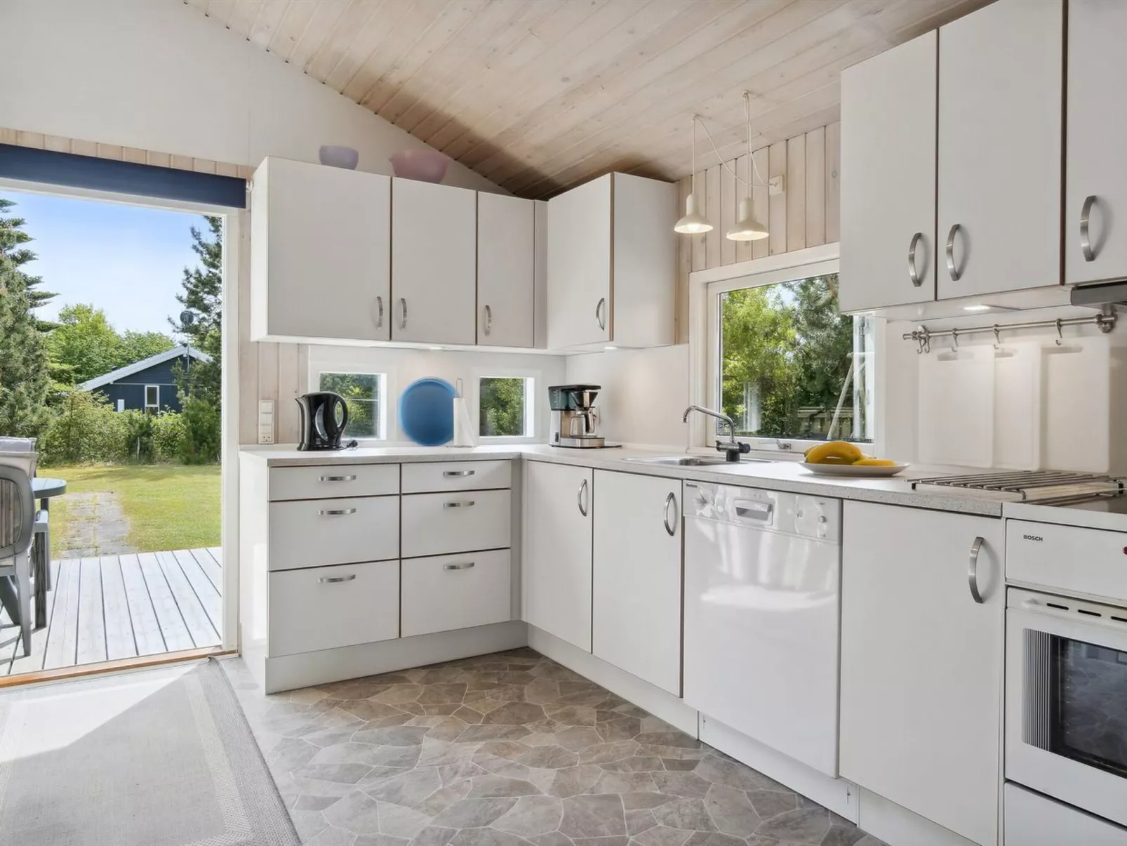 "Eini" - 500m from the sea-Inside