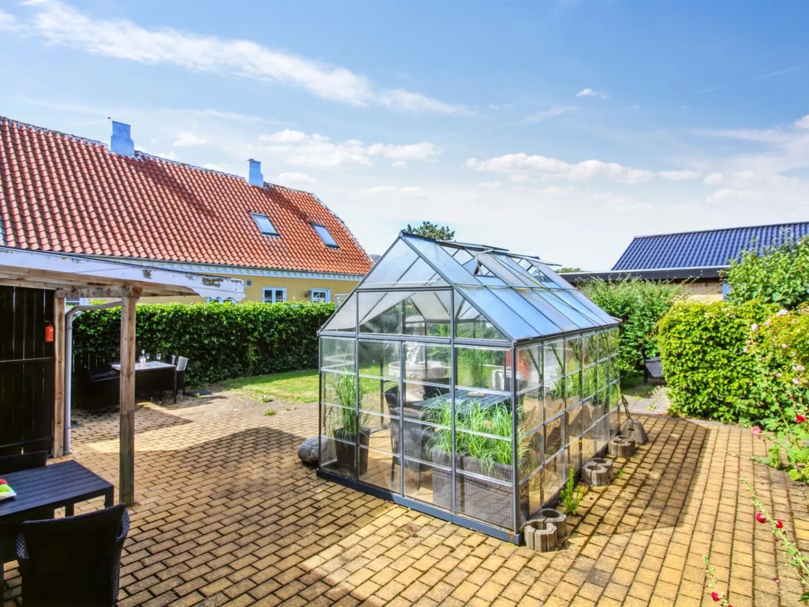 "Gæsling" - 1.6km from the sea-Inside