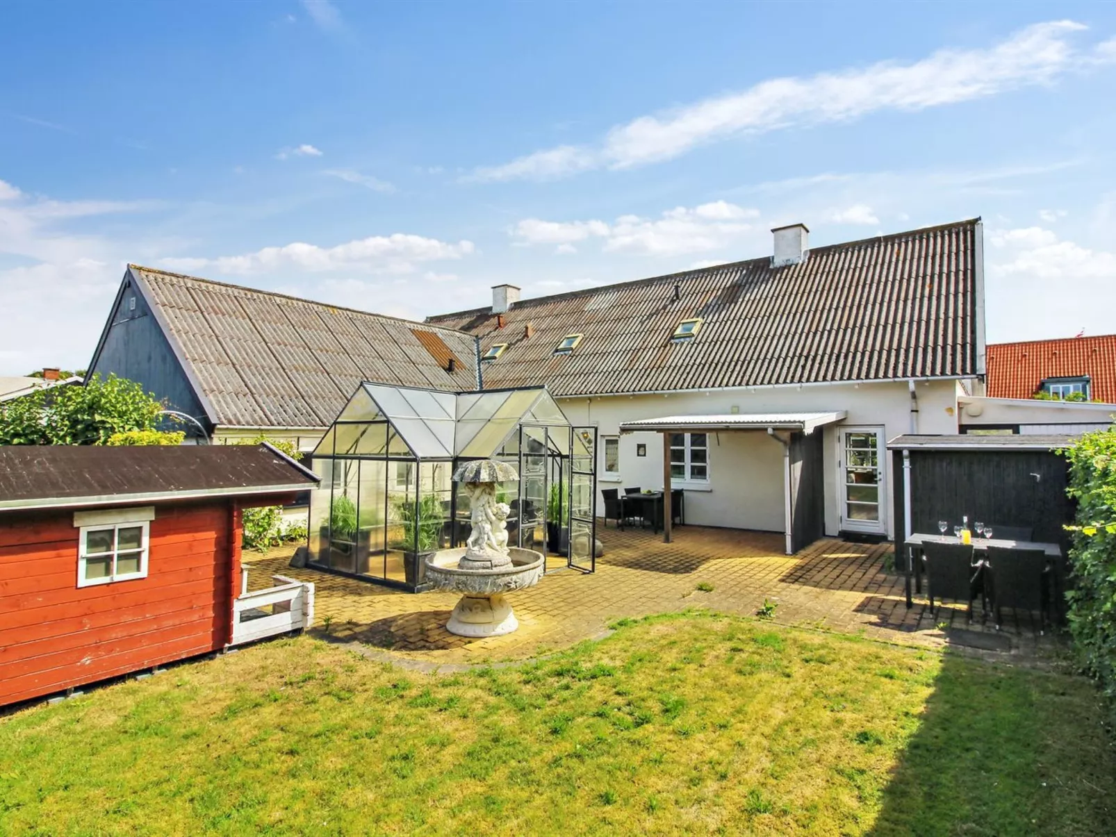 "Gæsling" - 1.6km from the sea-Inside
