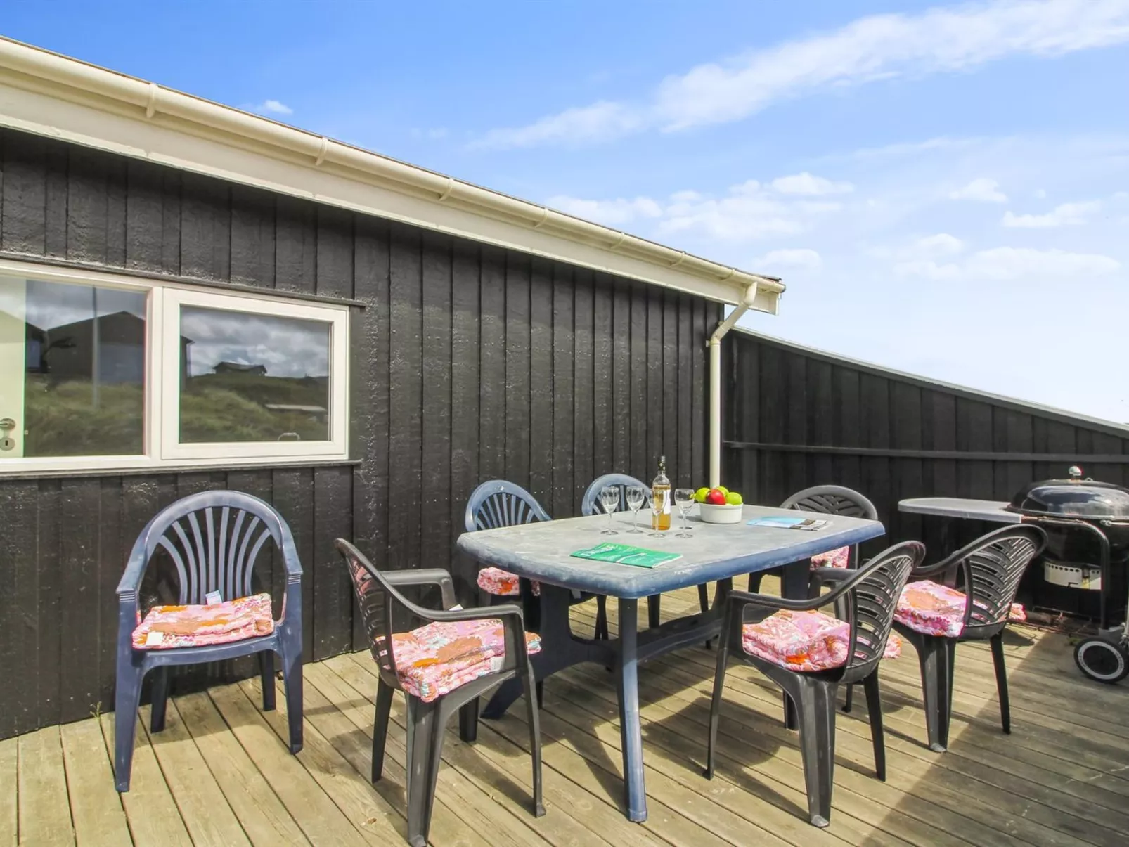 "Joske" - 50m from the sea-Outside