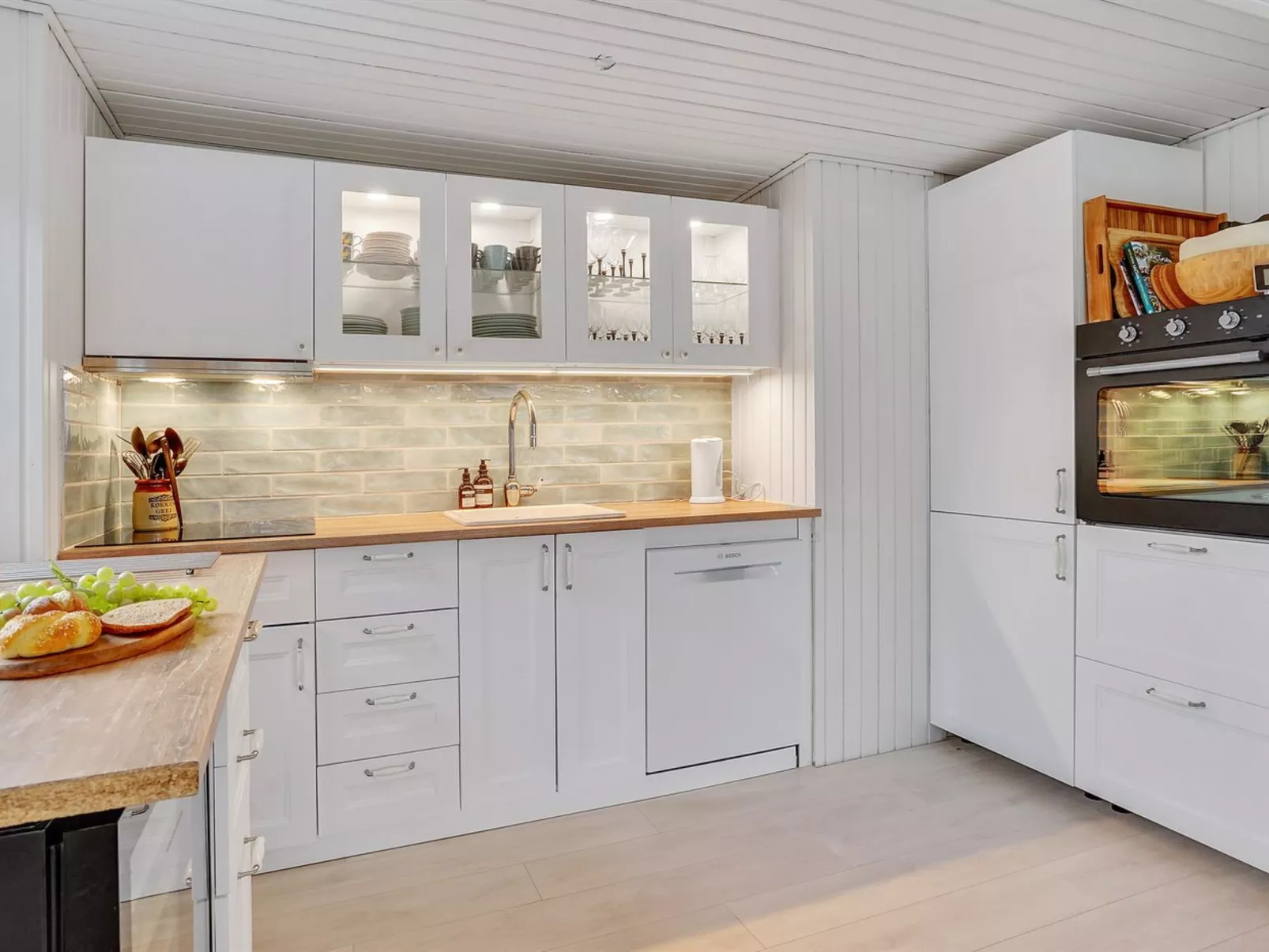 "Elma" - 350m from the sea-Inside