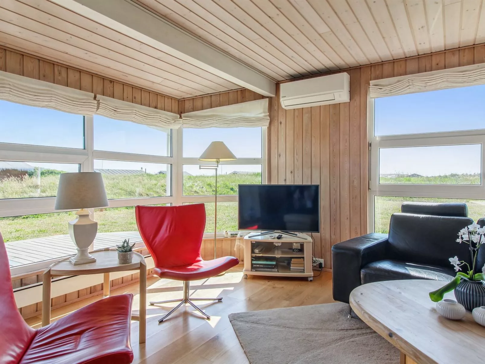 "Thomsen" - 475m from the sea-Inside