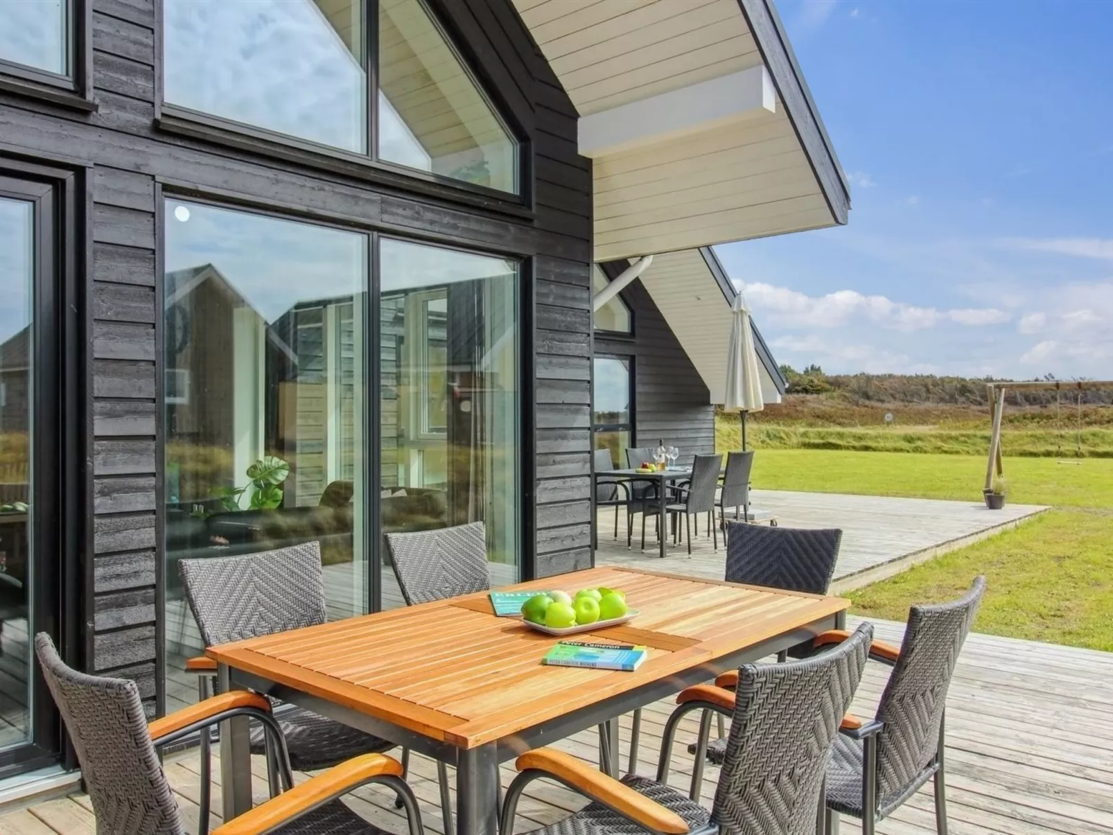 "Othinkarl" - 100m from the sea-Draußen