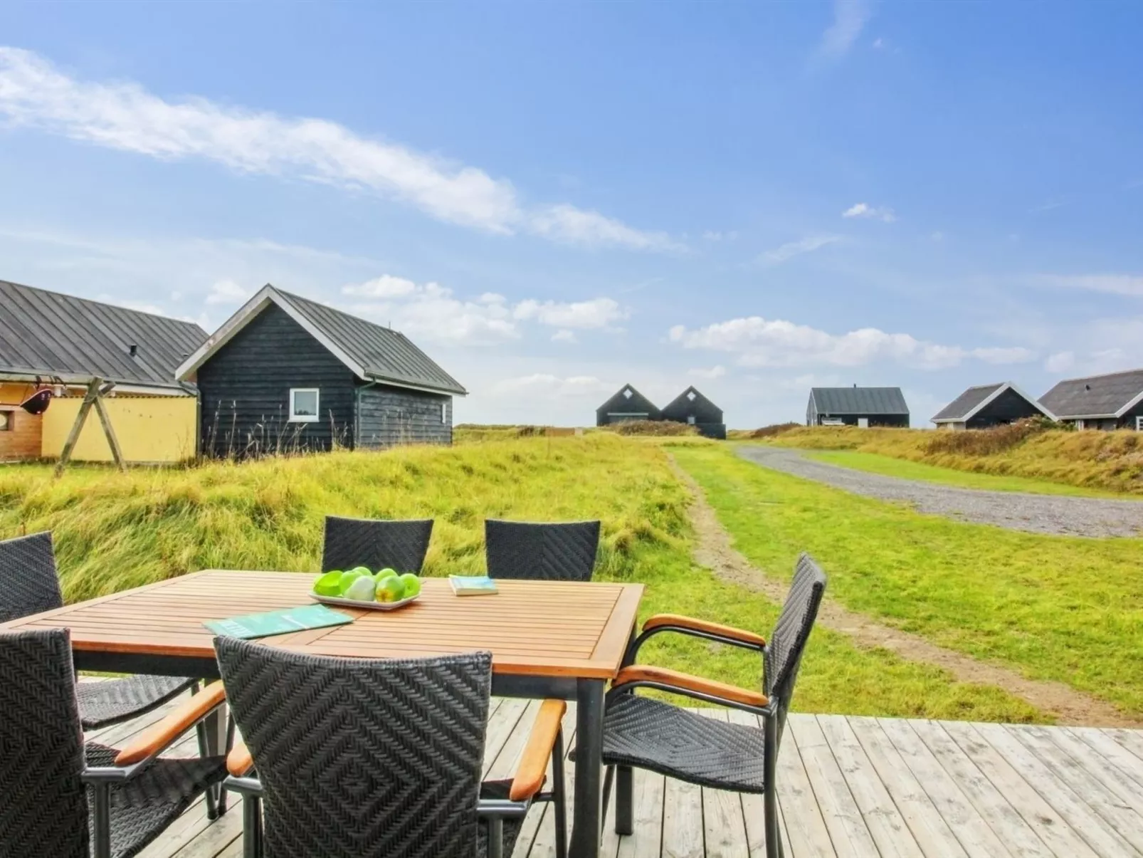 "Othinkarl" - 100m from the sea-Draußen