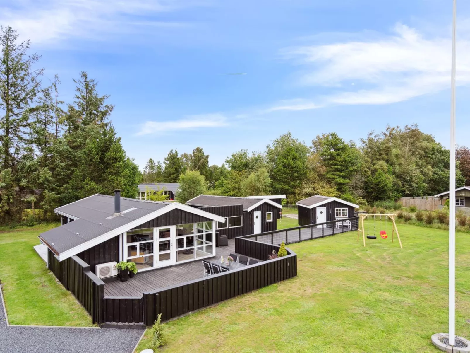 "Sylvi" - 750m from the sea-Outside
