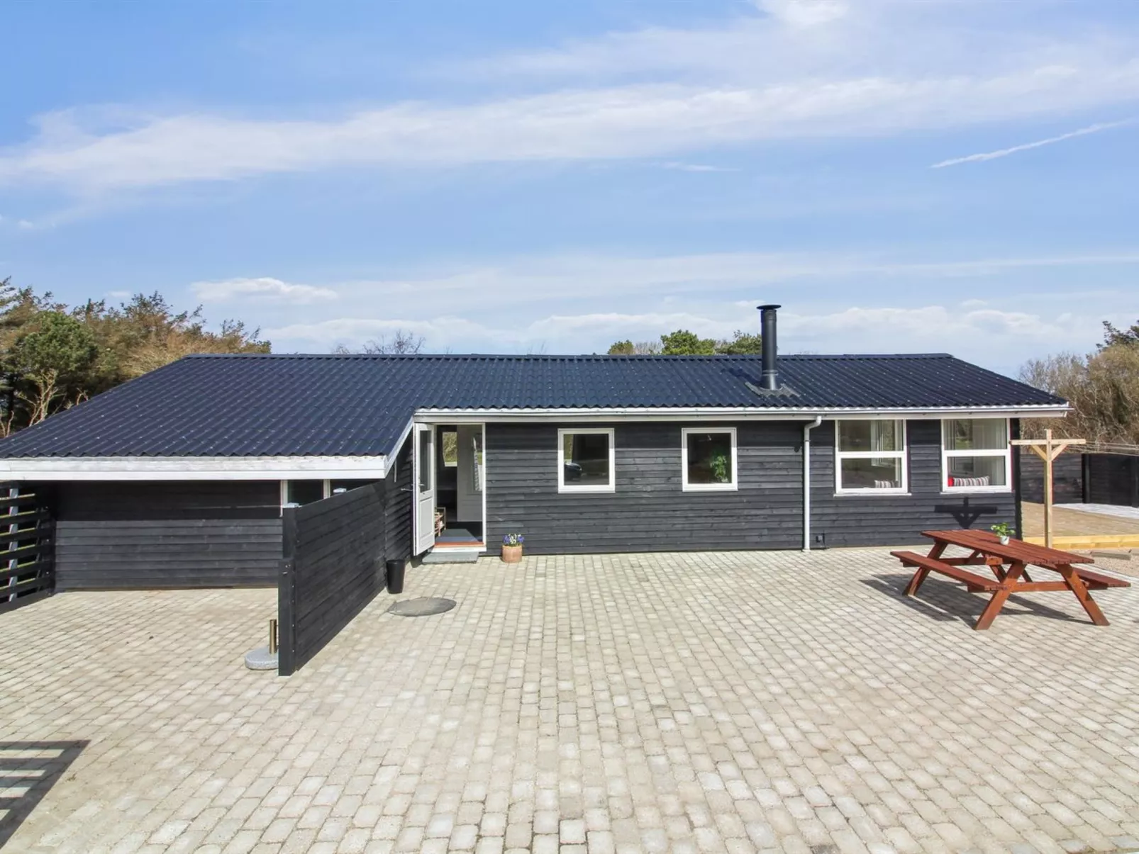 "Thorsten" - 500m from the sea-Outside