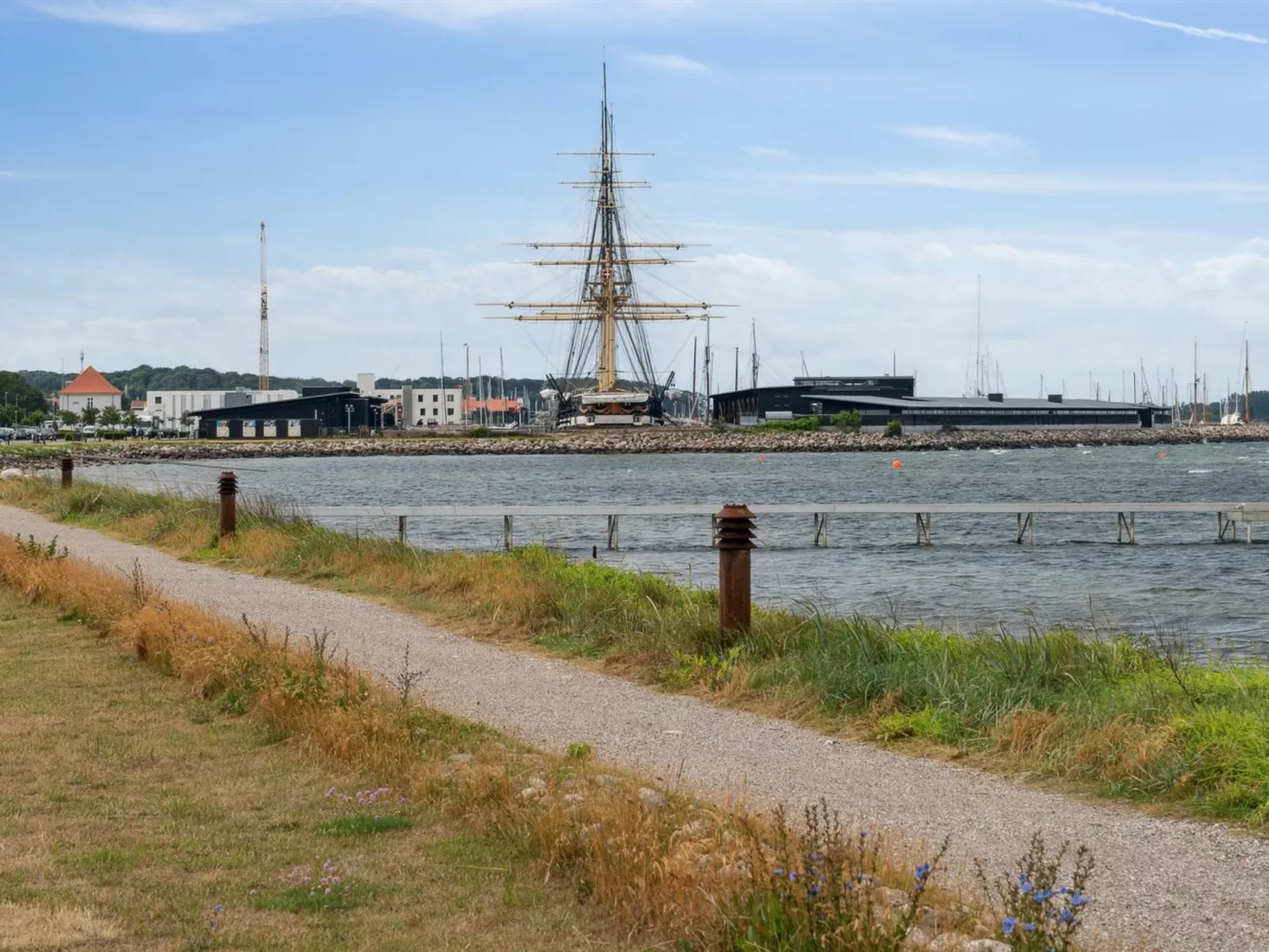 "Geert" - 25m from the sea-Outside