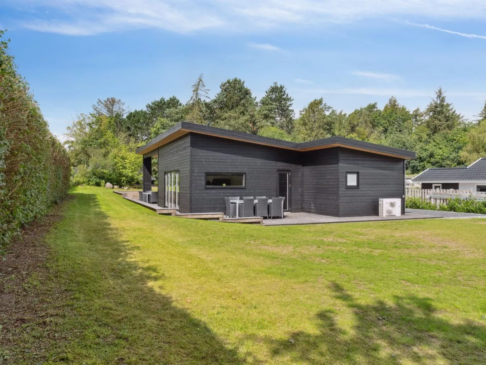 "Vesa" - 2.4km from the sea-Outside