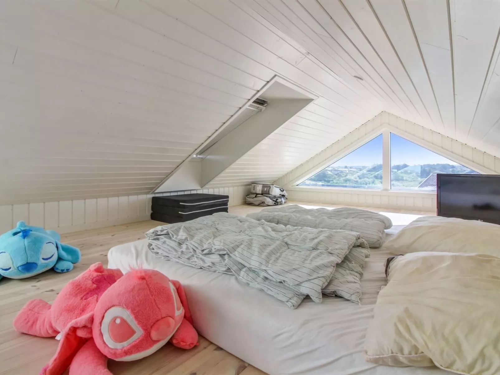 "Regnwald" - 400m from the sea-Inside