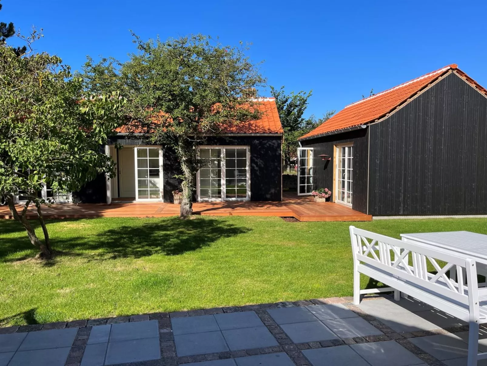 "Skrollan" - 100m from the sea-Inside