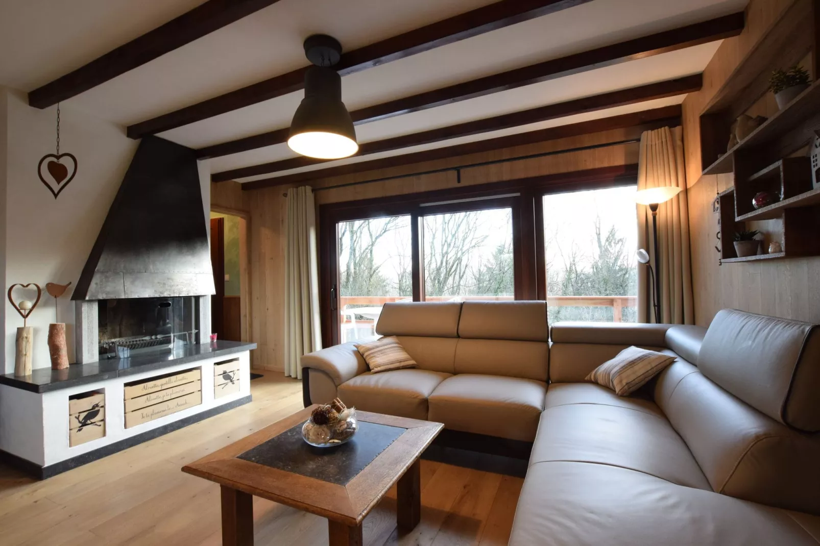 Alouette-Living room