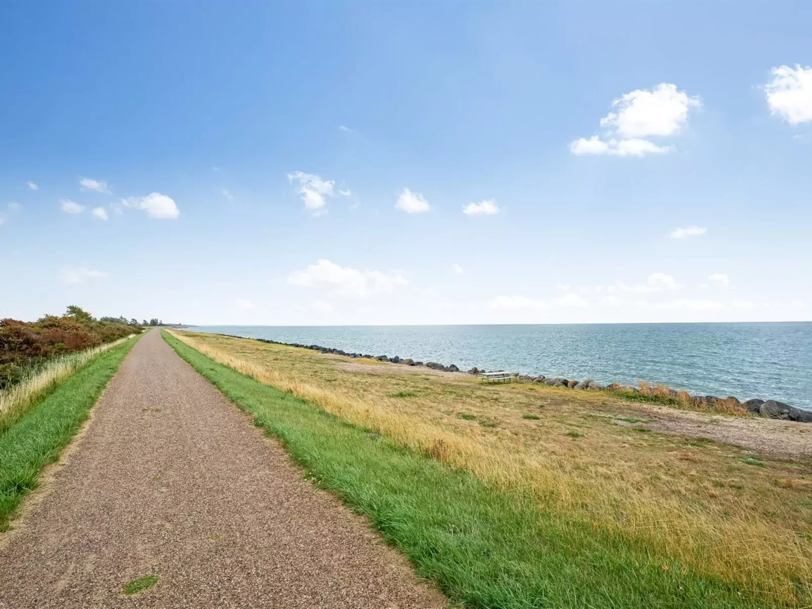 "Rikhard" - 75m from the sea-Outside