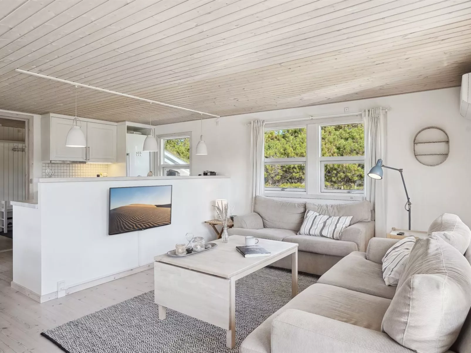 "Ofelia" - 2.5km from the sea-Inside