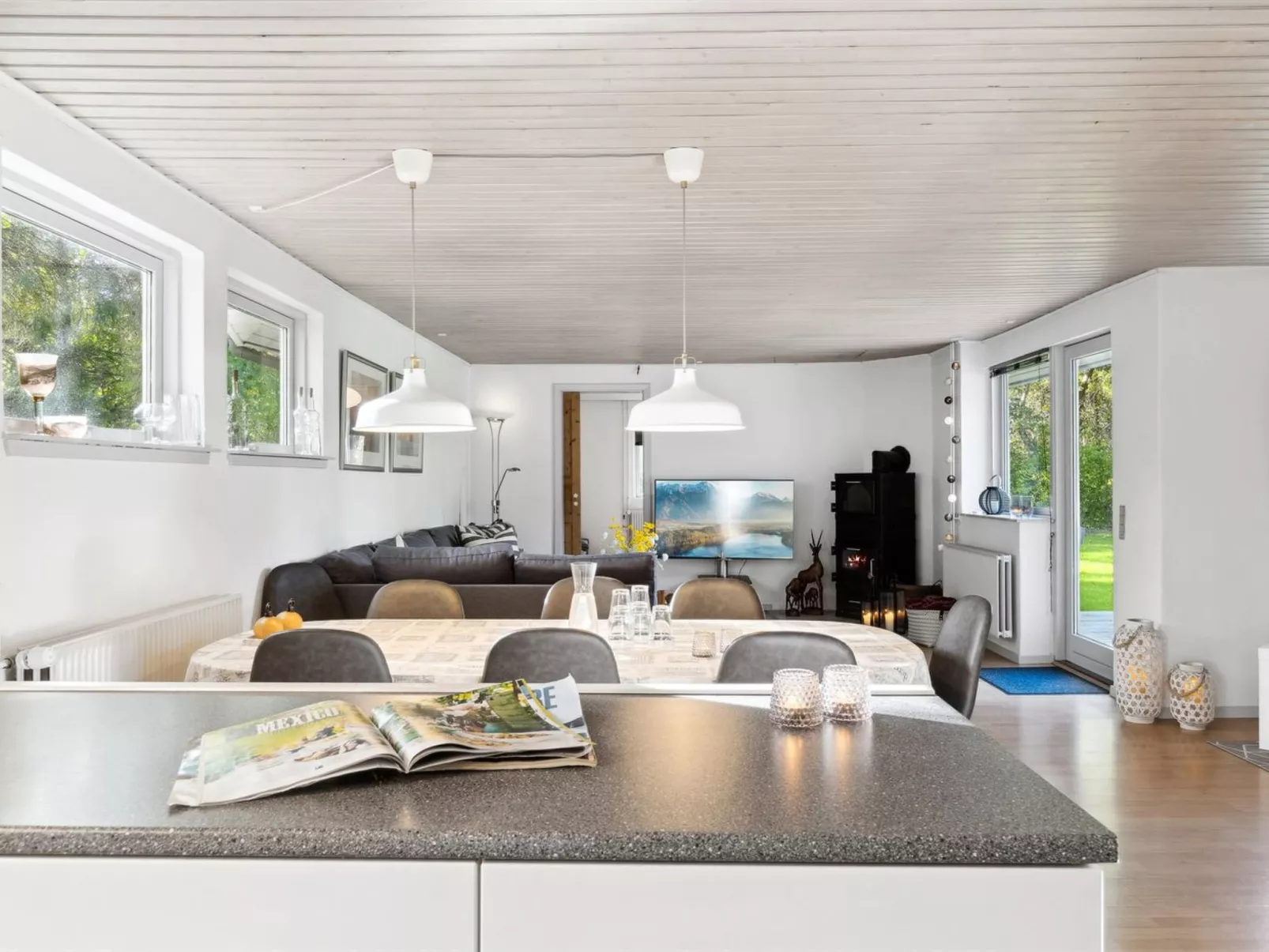 "Uolevi" - 1.3km from the sea-Inside
