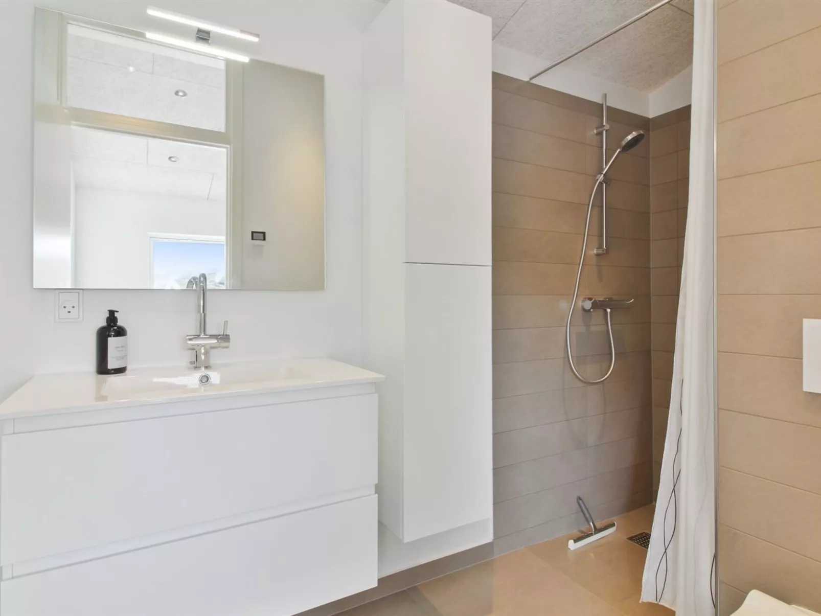 "Gebko" - 150m from the sea-Inside