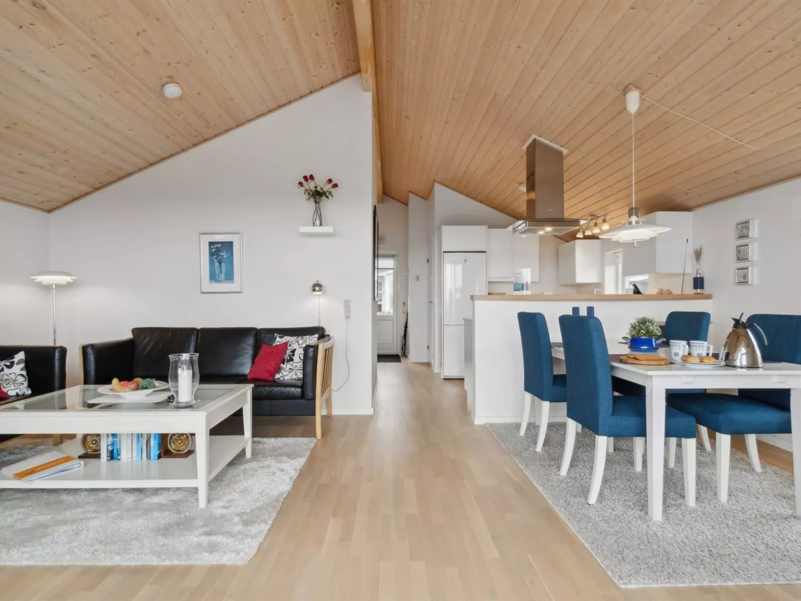 "Yvette" - 150m from the sea-Inside