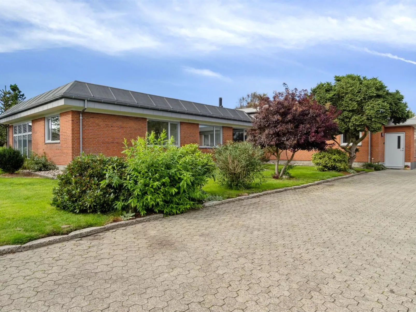 "Elaine" - 350m from the sea-Outside