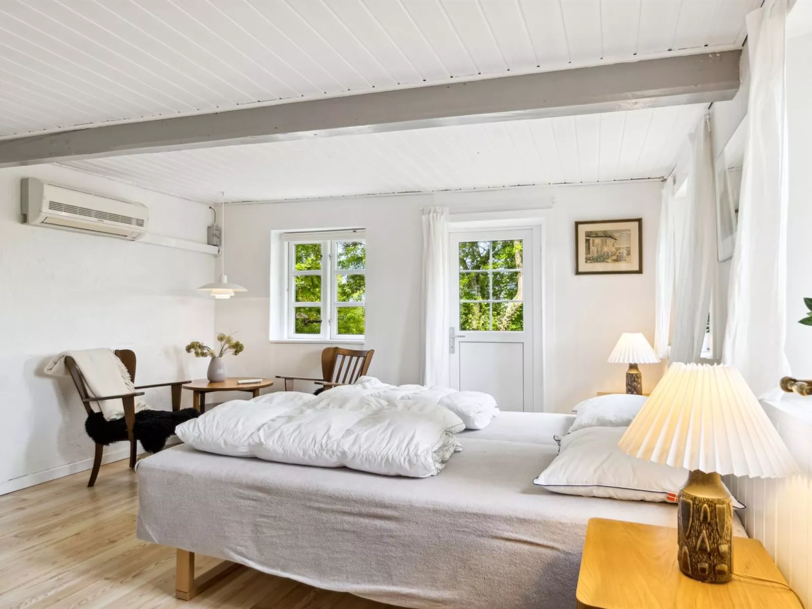 "Hansen" - 5.2km from the sea-Inside
