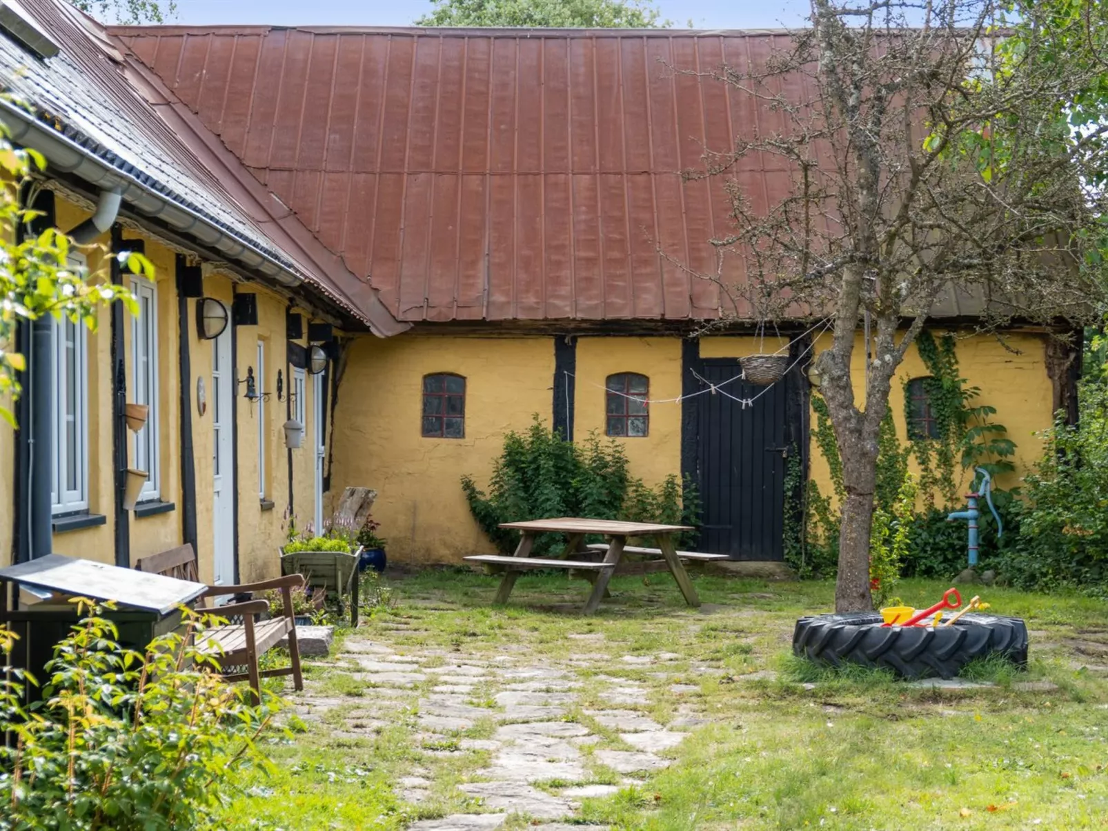 "Hansen" - 5.2km from the sea-Outside