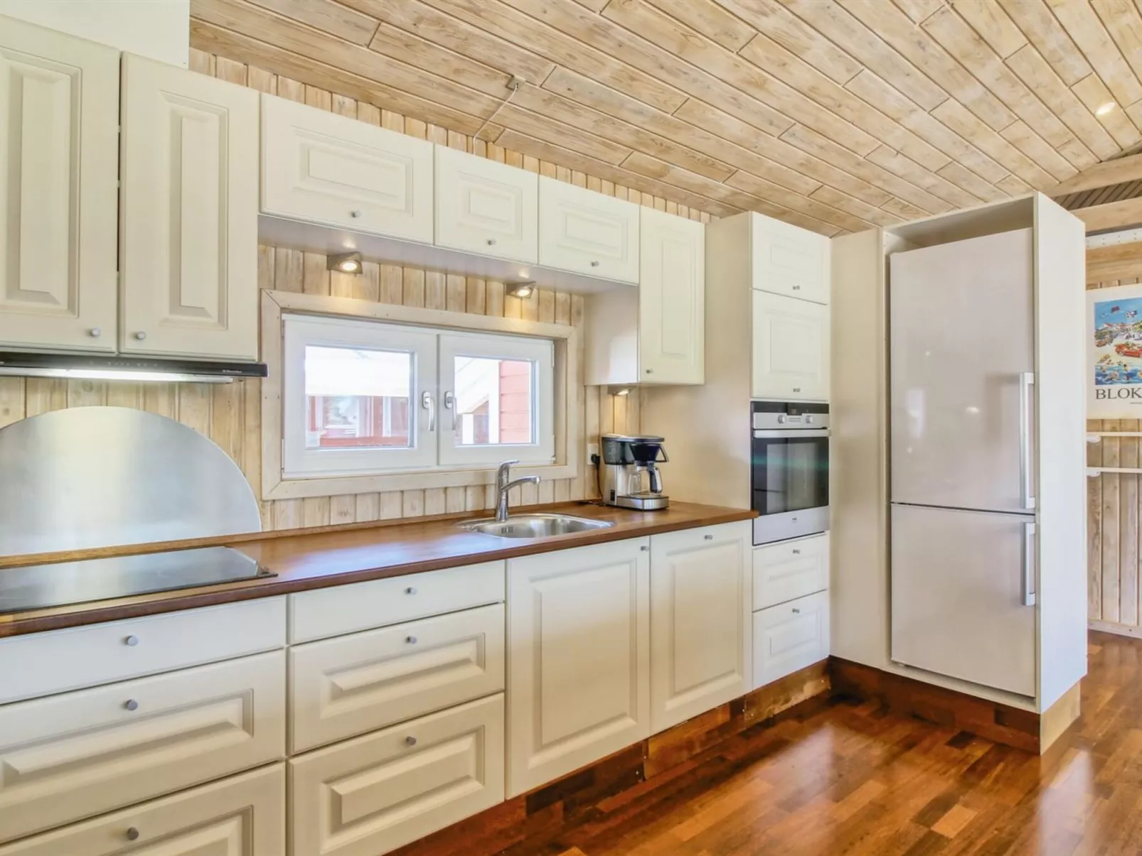 "Valda" - 1.5km from the sea-Inside