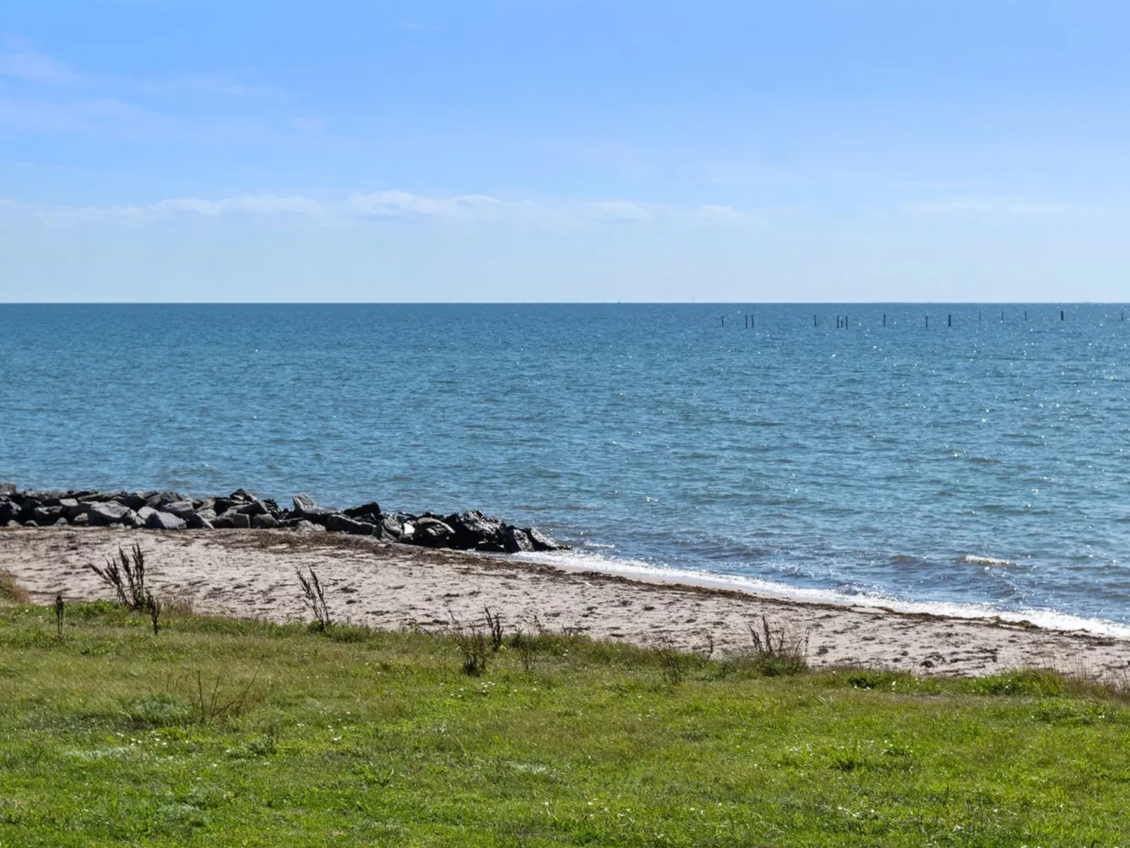 "Esme" - 30m from the sea-Outside