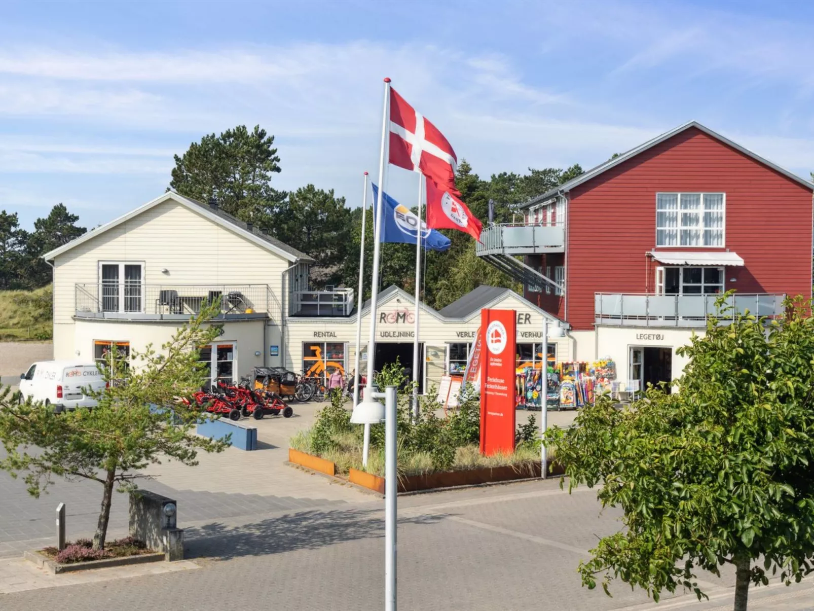 "Kimi" - 100m from the sea-Outside